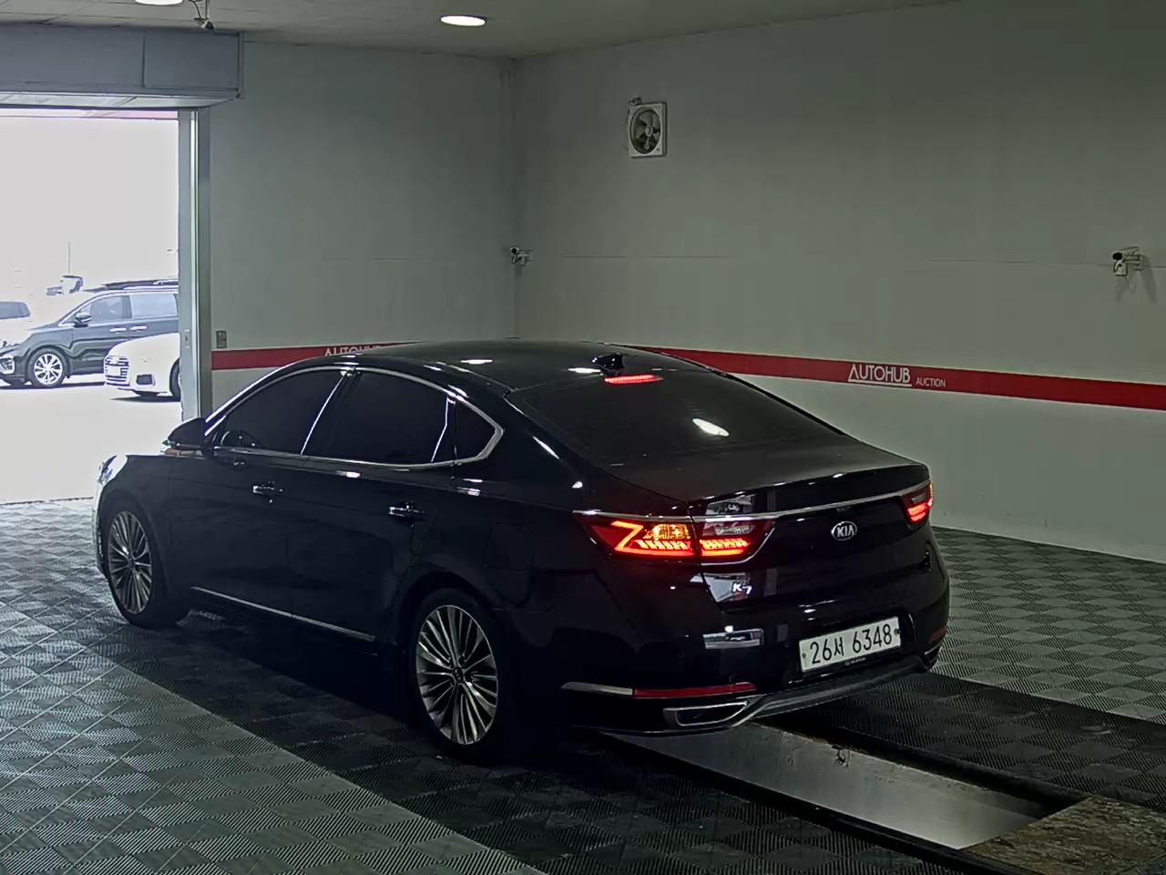 2017 - kia k7