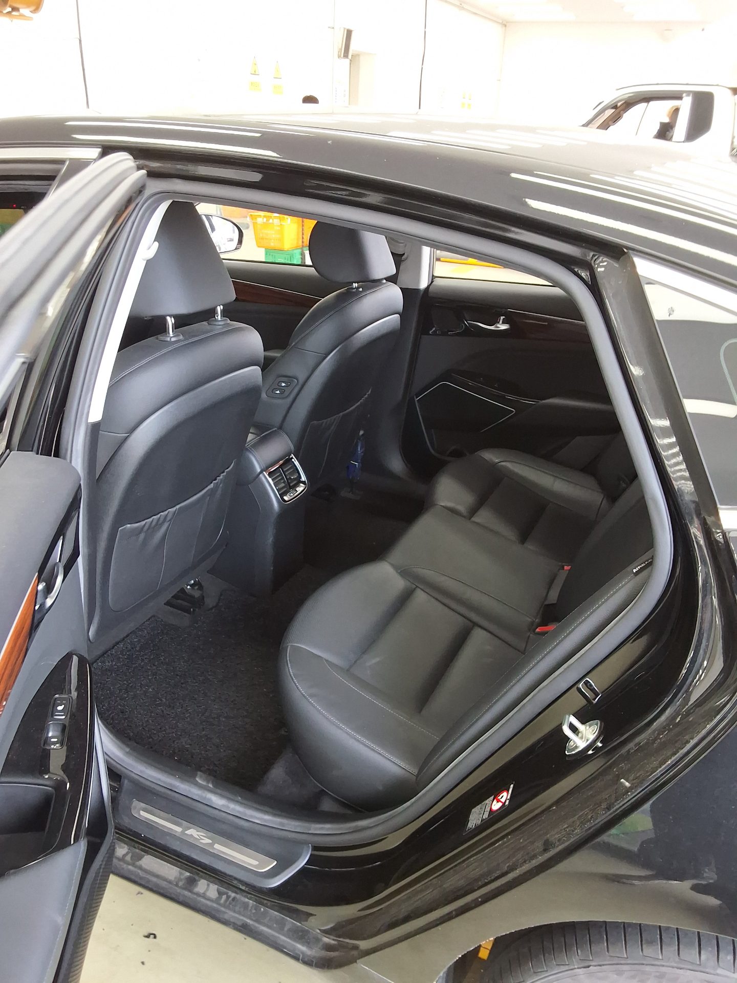 2017 - kia k7