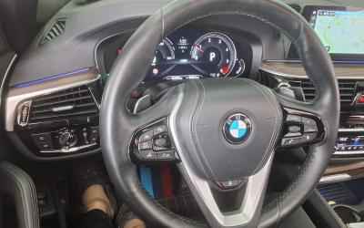 بي إم دبليو 5 Series (7Th Gen) 520D Xdrive M Sport Pack Plus 2017 SPORT PLUS