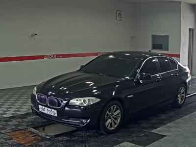 BMW 5 SERIES (6TH GEN) 528i