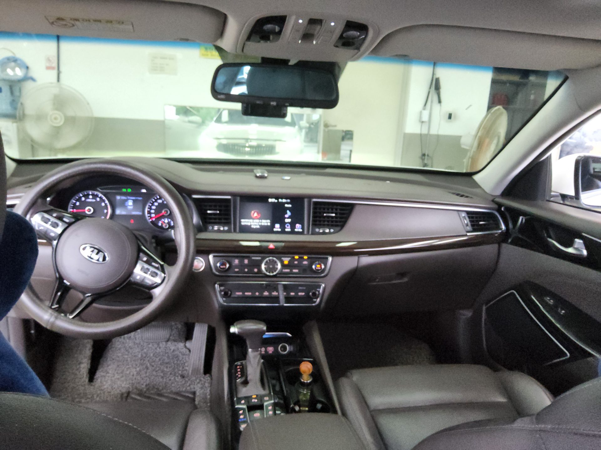 2018 - kia k7