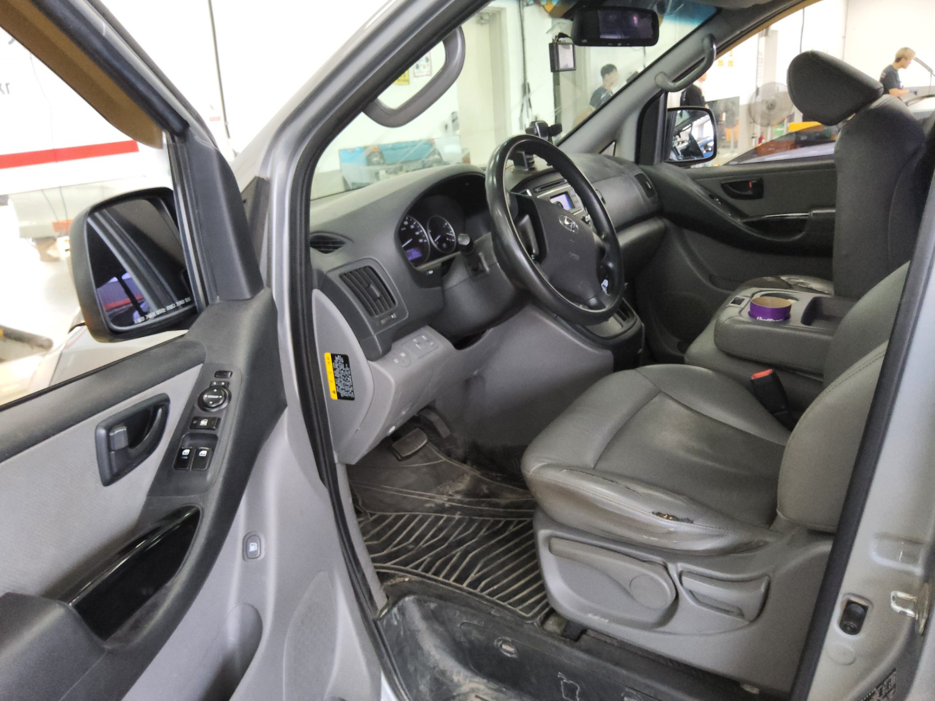 2017 - hyundai grand starex