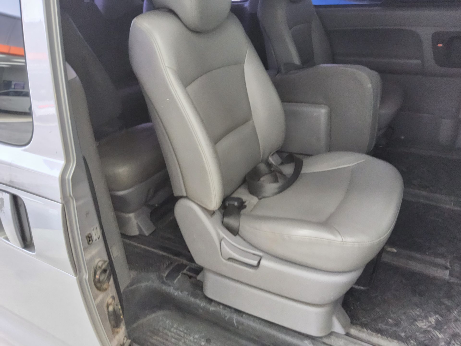 2017 - hyundai grand starex