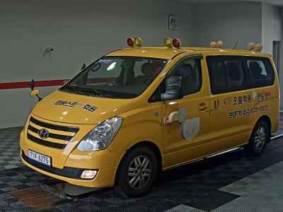 HYUNDAI GRAND STAREX CHILD SAFETY VEHICLE