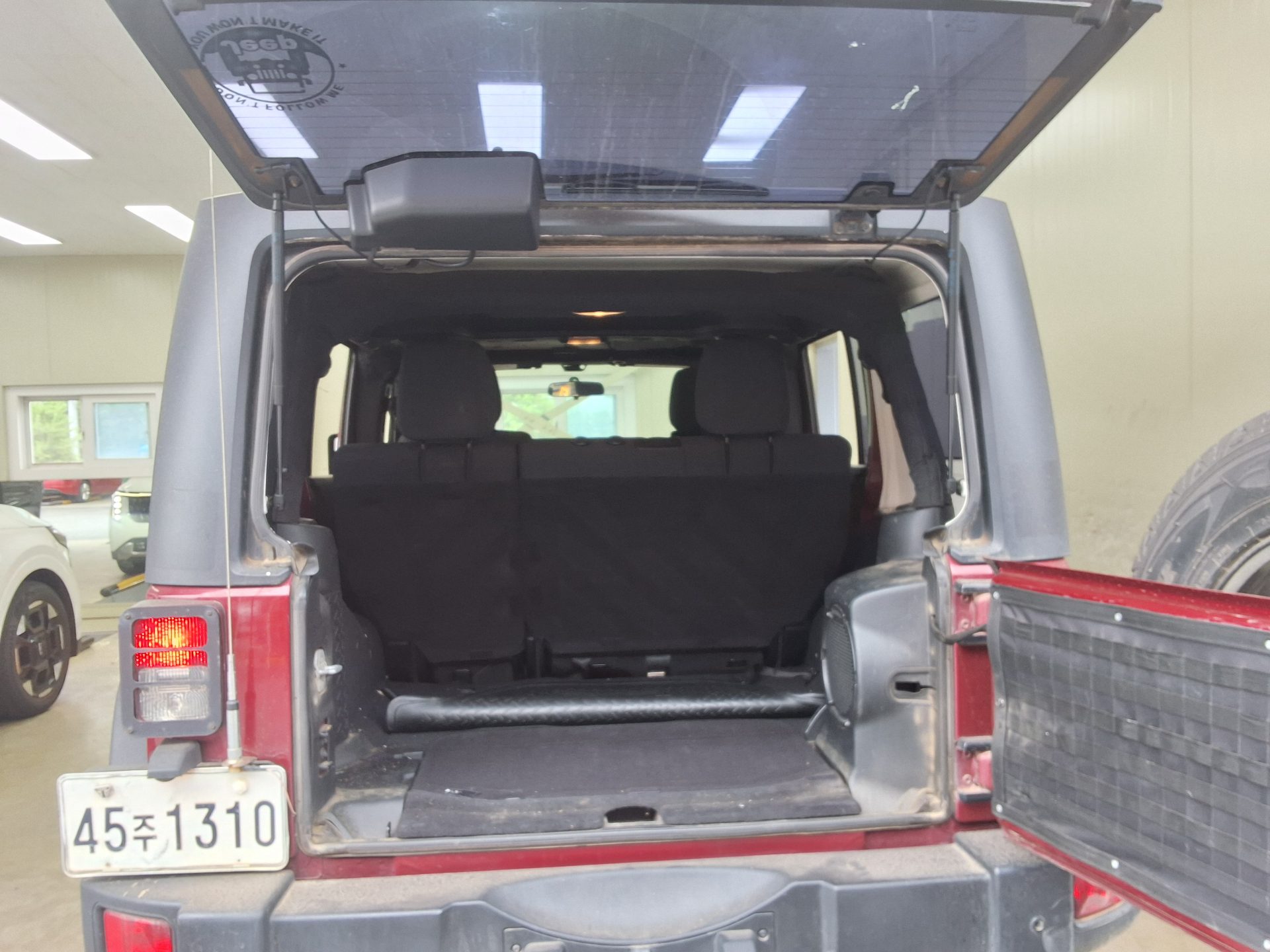 2012 - jeep wrangler