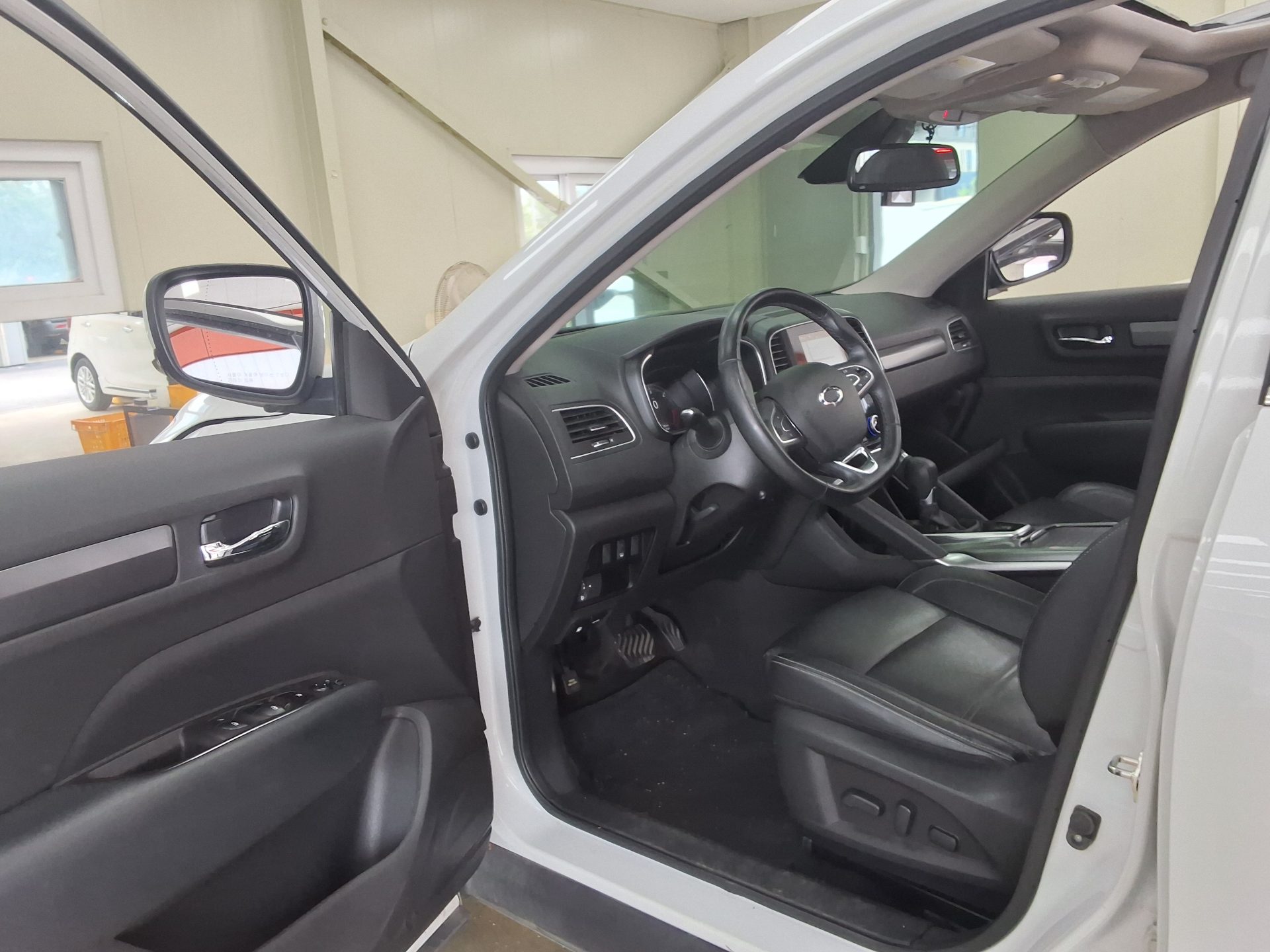 2017 - renault qm6