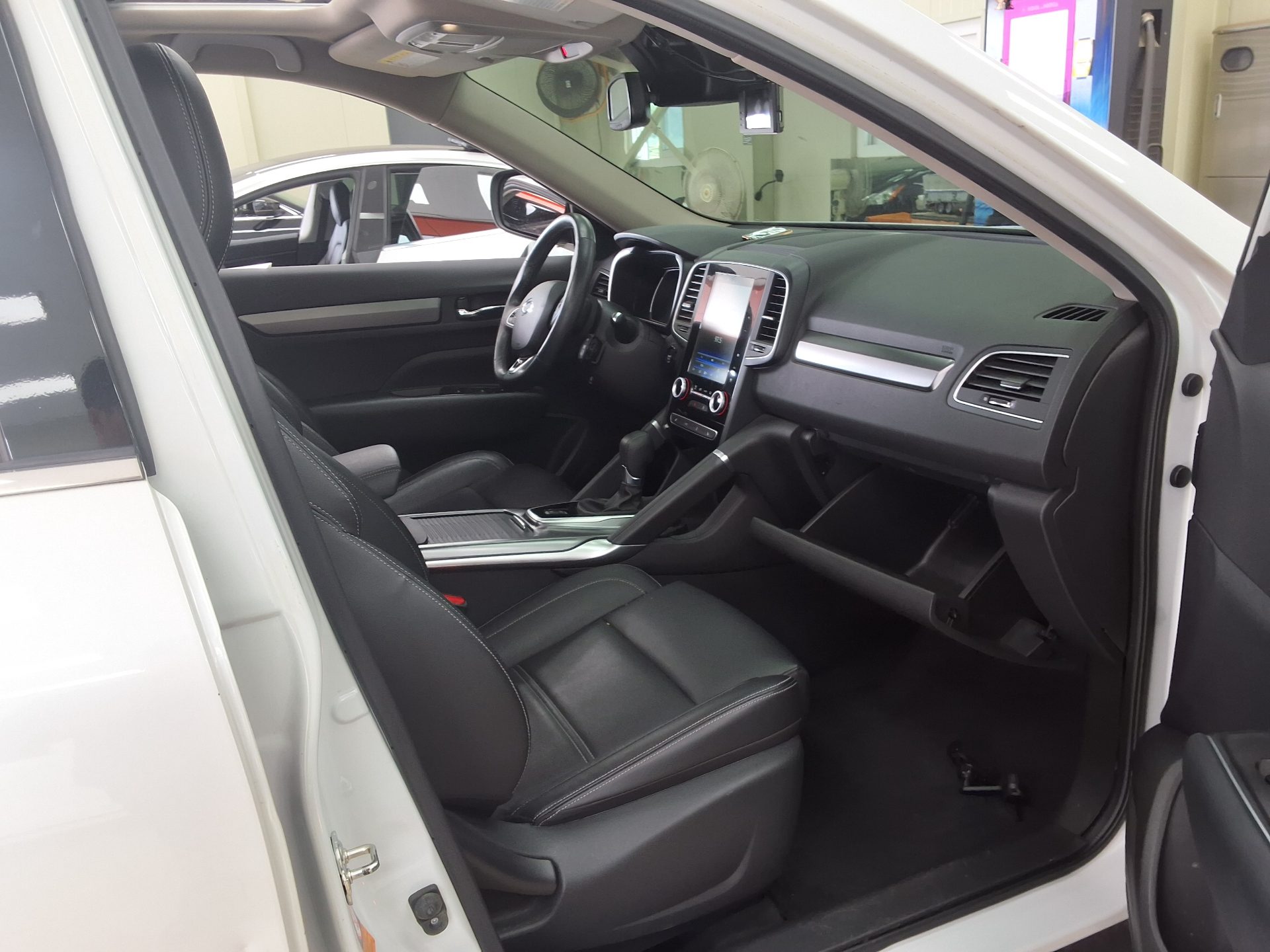 2017 - renault qm6