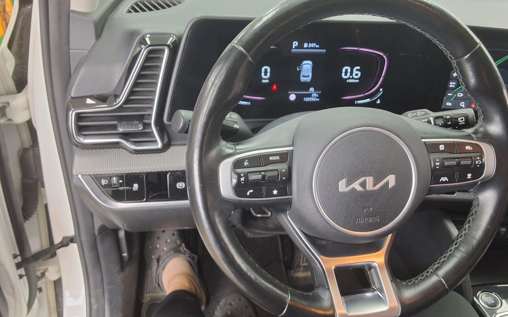 2022 - kia sportage