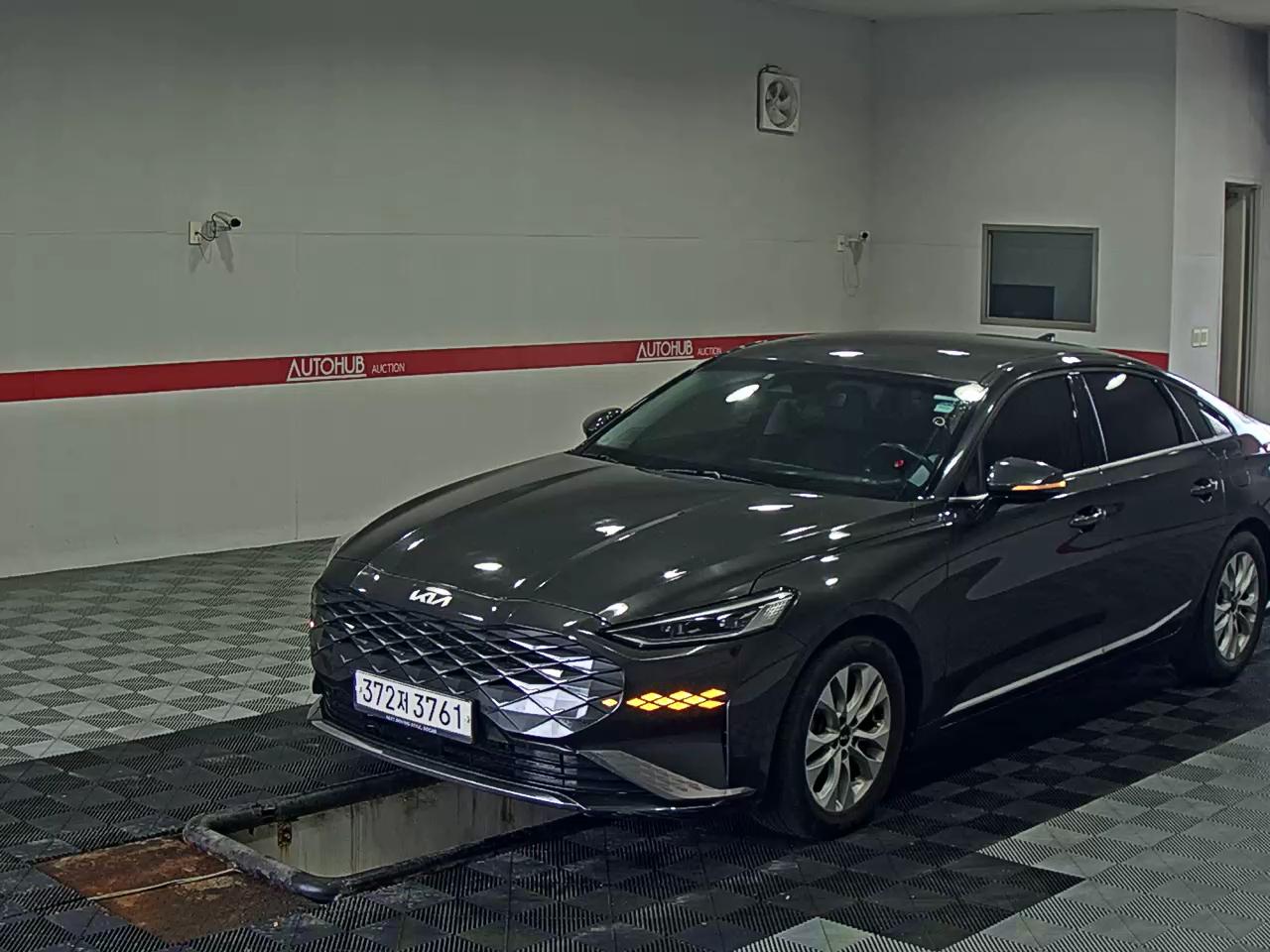 2023 - kia k8