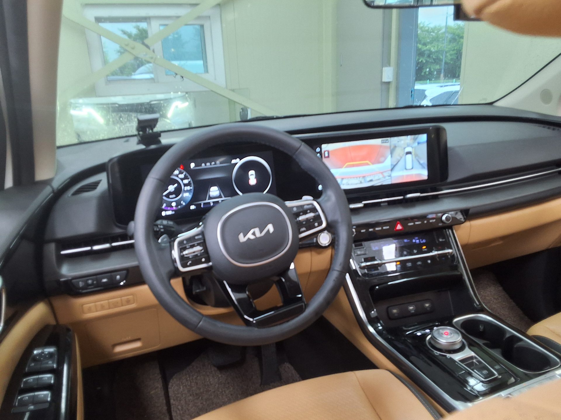 2022 - kia carnival