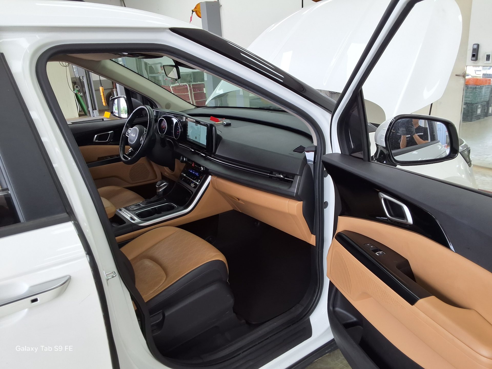 2023 - kia carnival