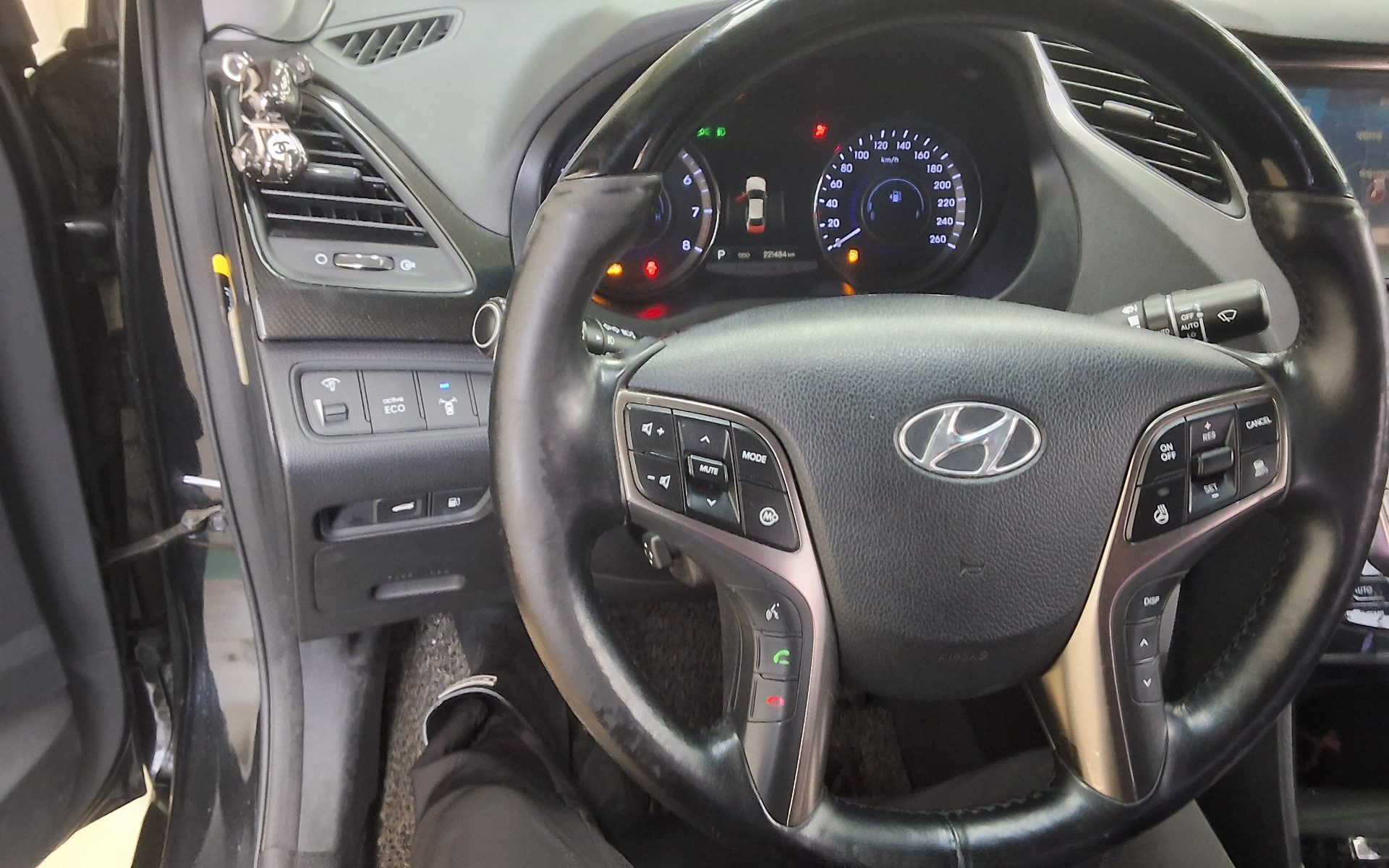 2012 - hyundai grandeur