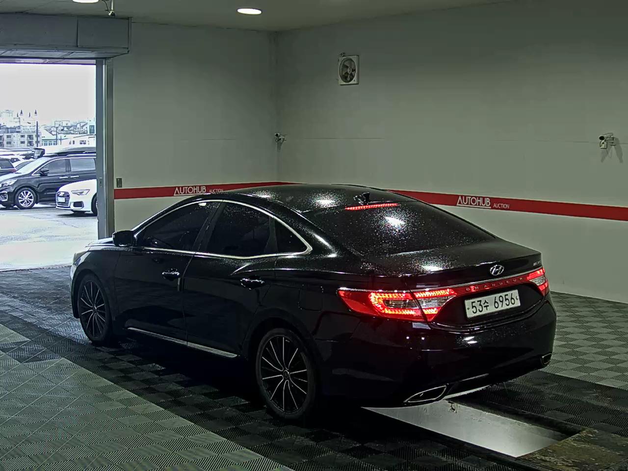 2012 - hyundai grandeur