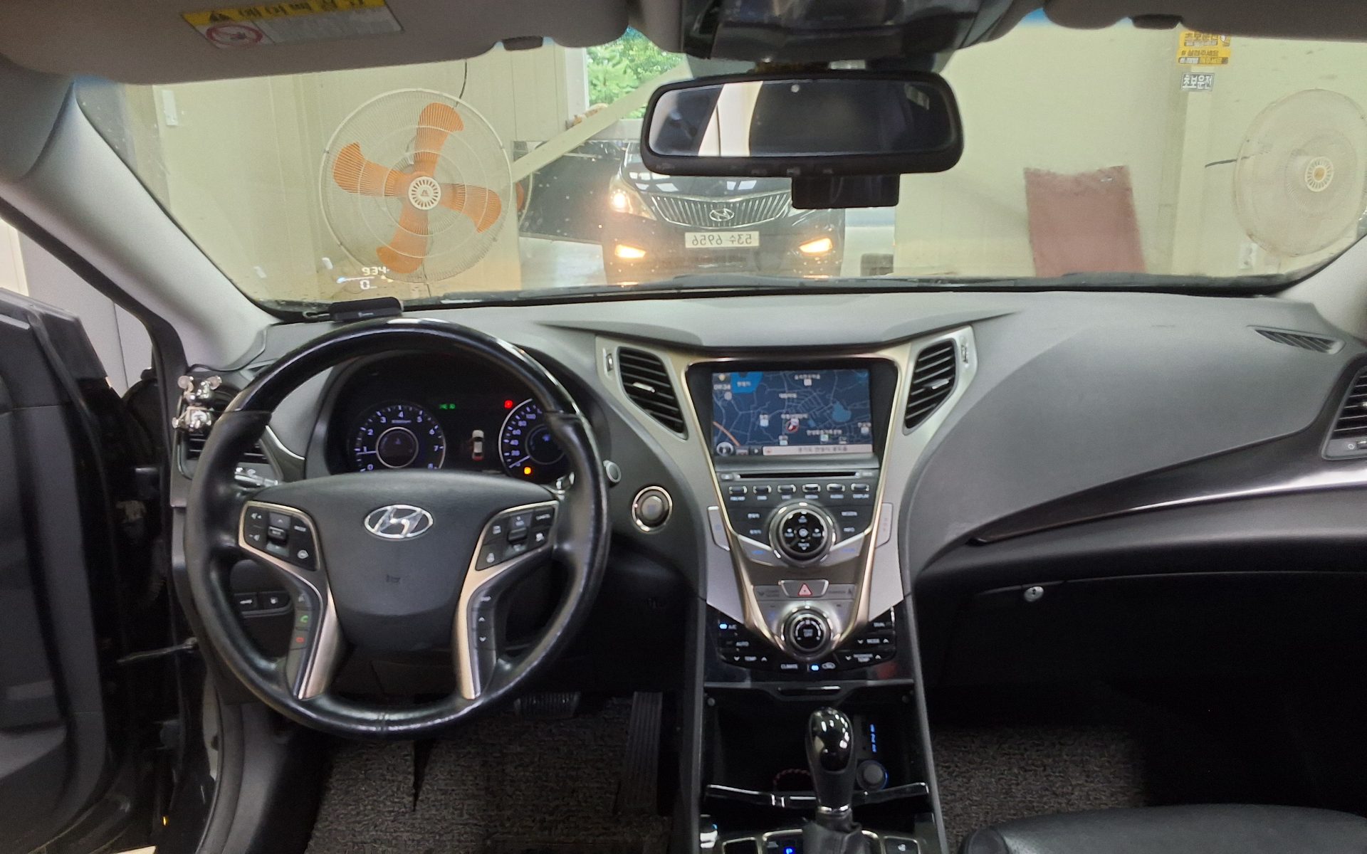 2012 - hyundai grandeur