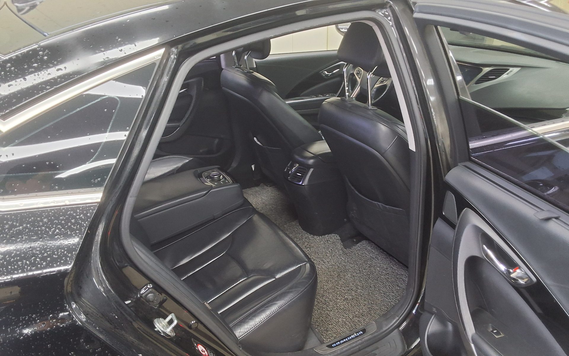 2012 - hyundai grandeur