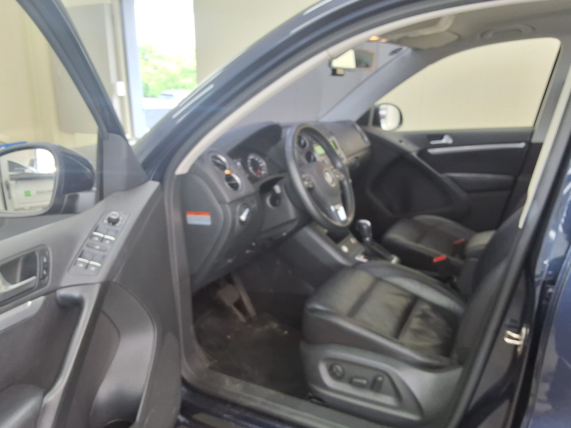 2016 - volkswagen tiguan