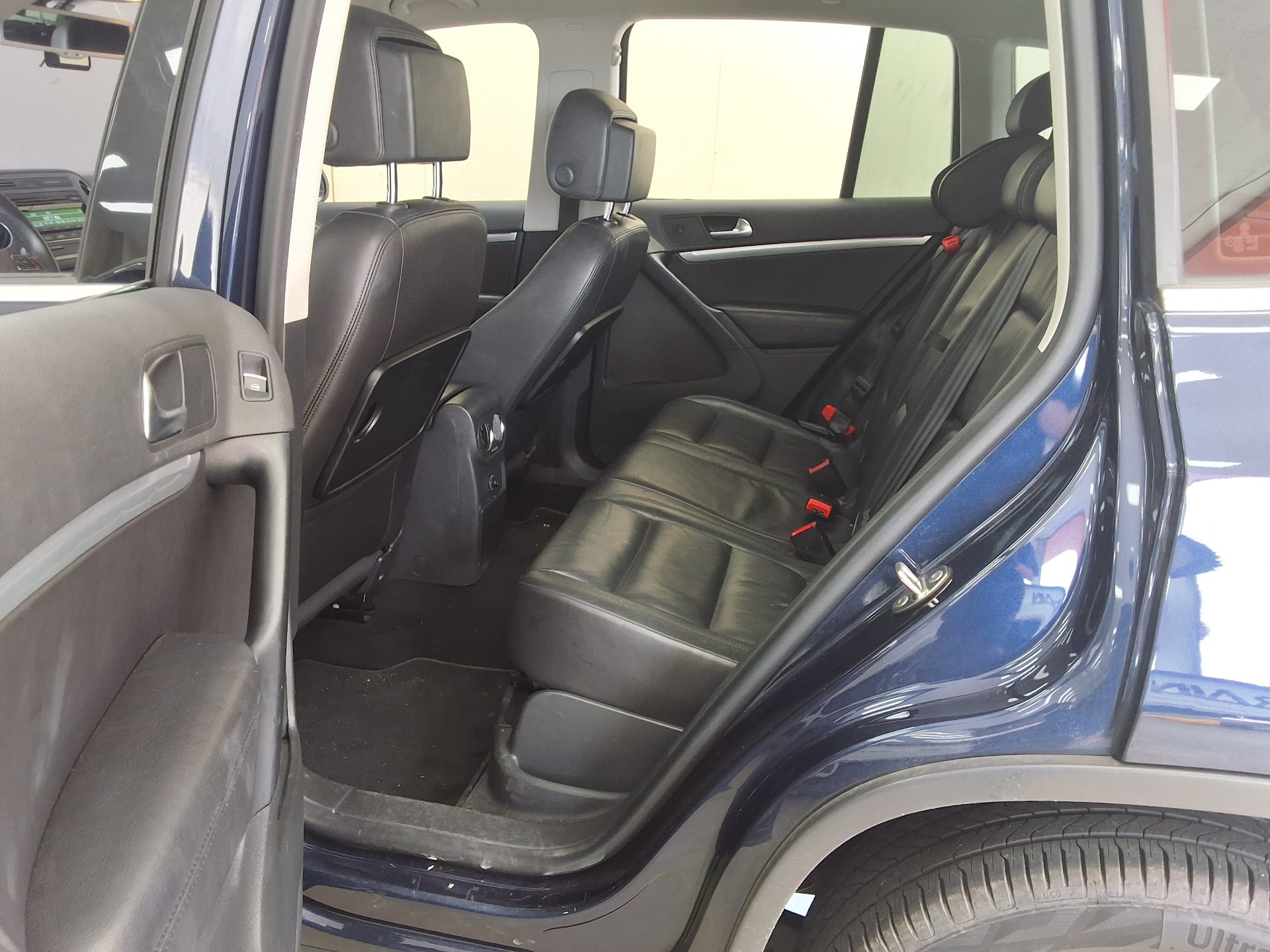 2016 - volkswagen tiguan