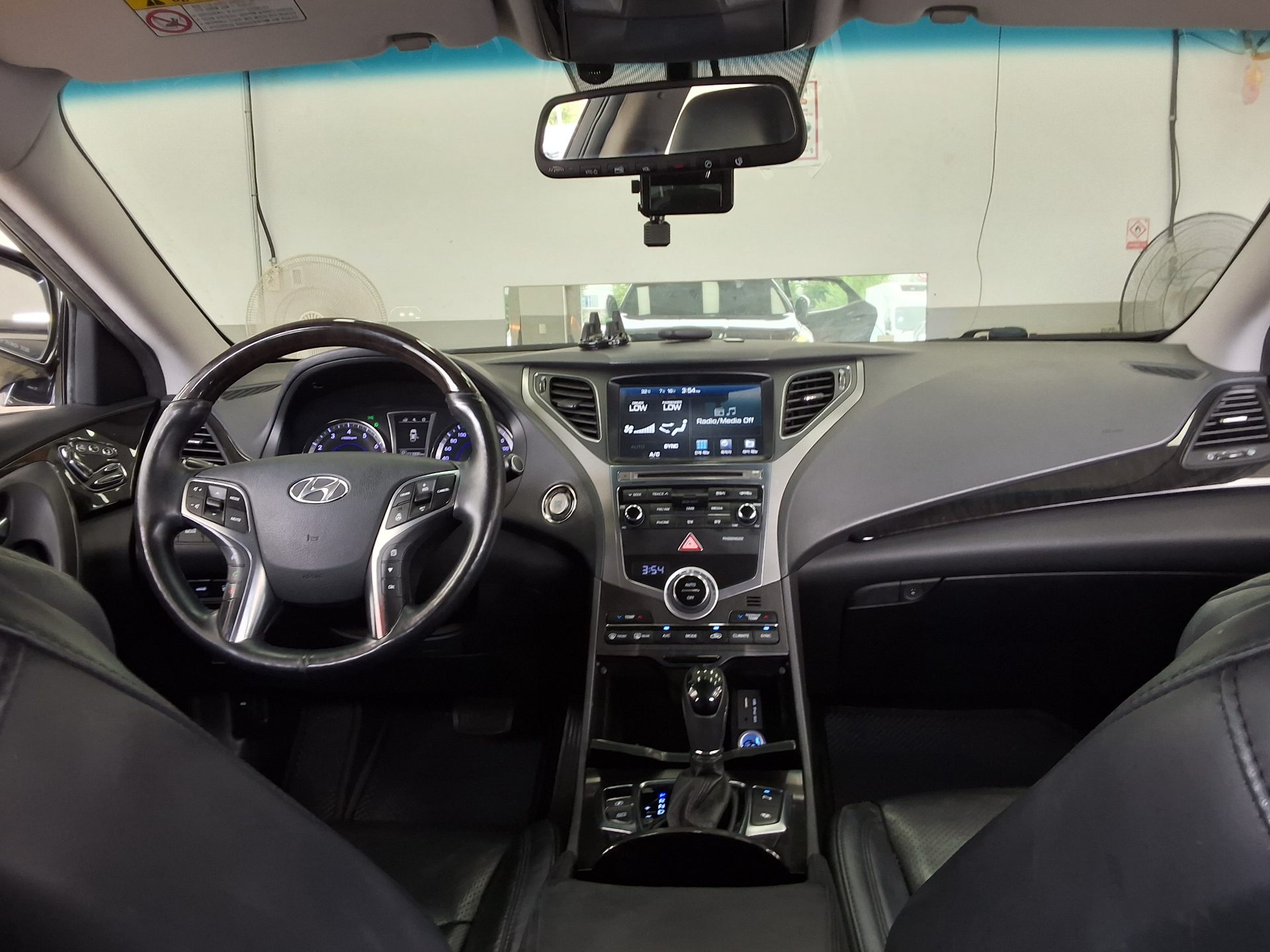 2017 - hyundai grandeur