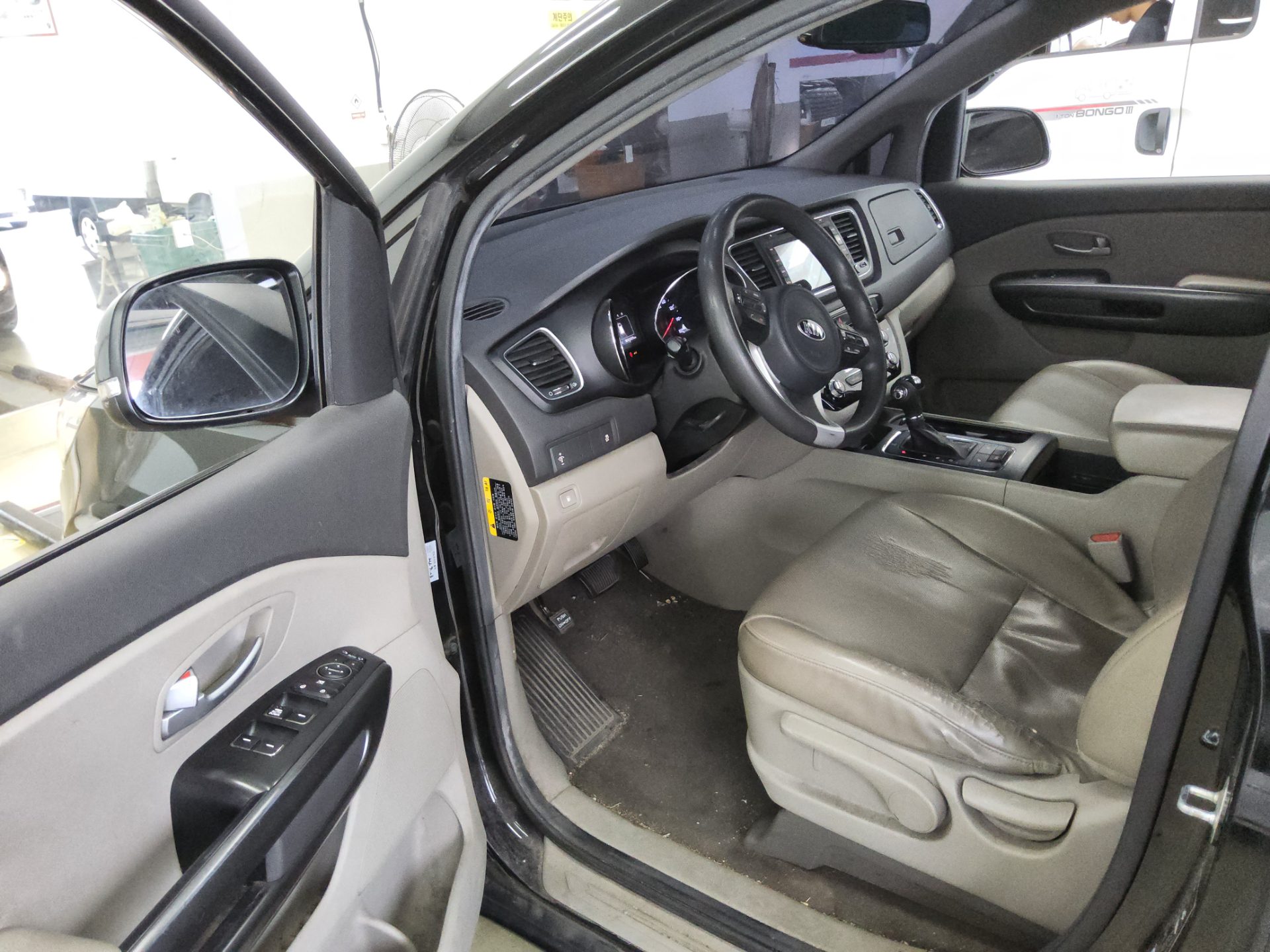 2016 - kia carnival