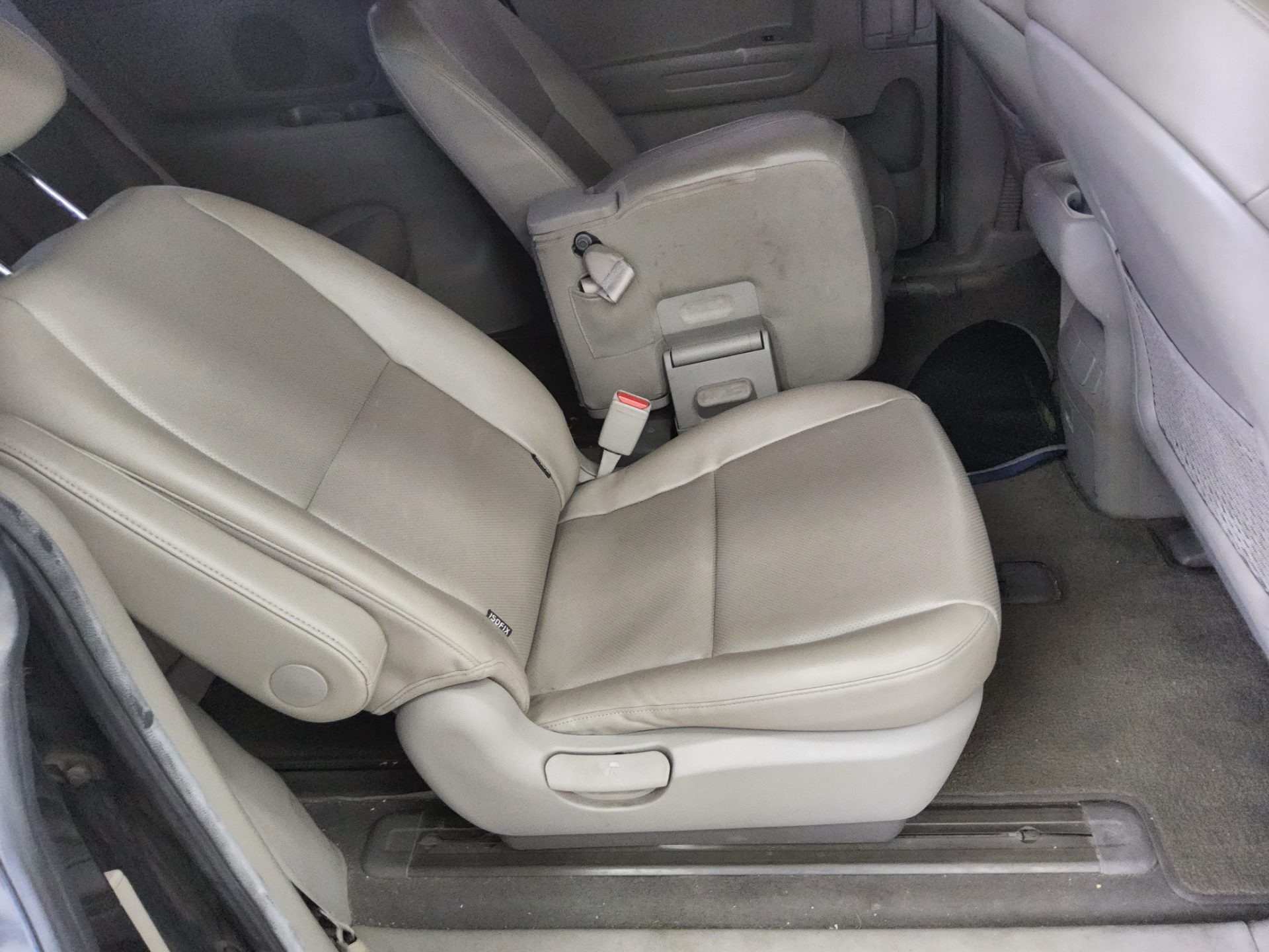 2016 - kia carnival