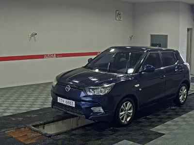 كي جي موبيليتي Mobility (Ssangyong) Tivoli بنزين دفع ثنائي Tx 2015 بنزين دفع ثنائي