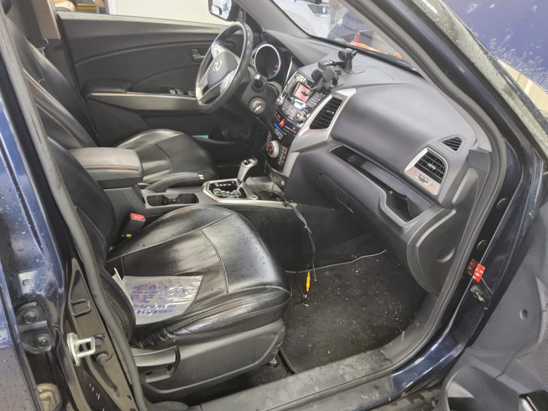2015 - ssangyong tivoli