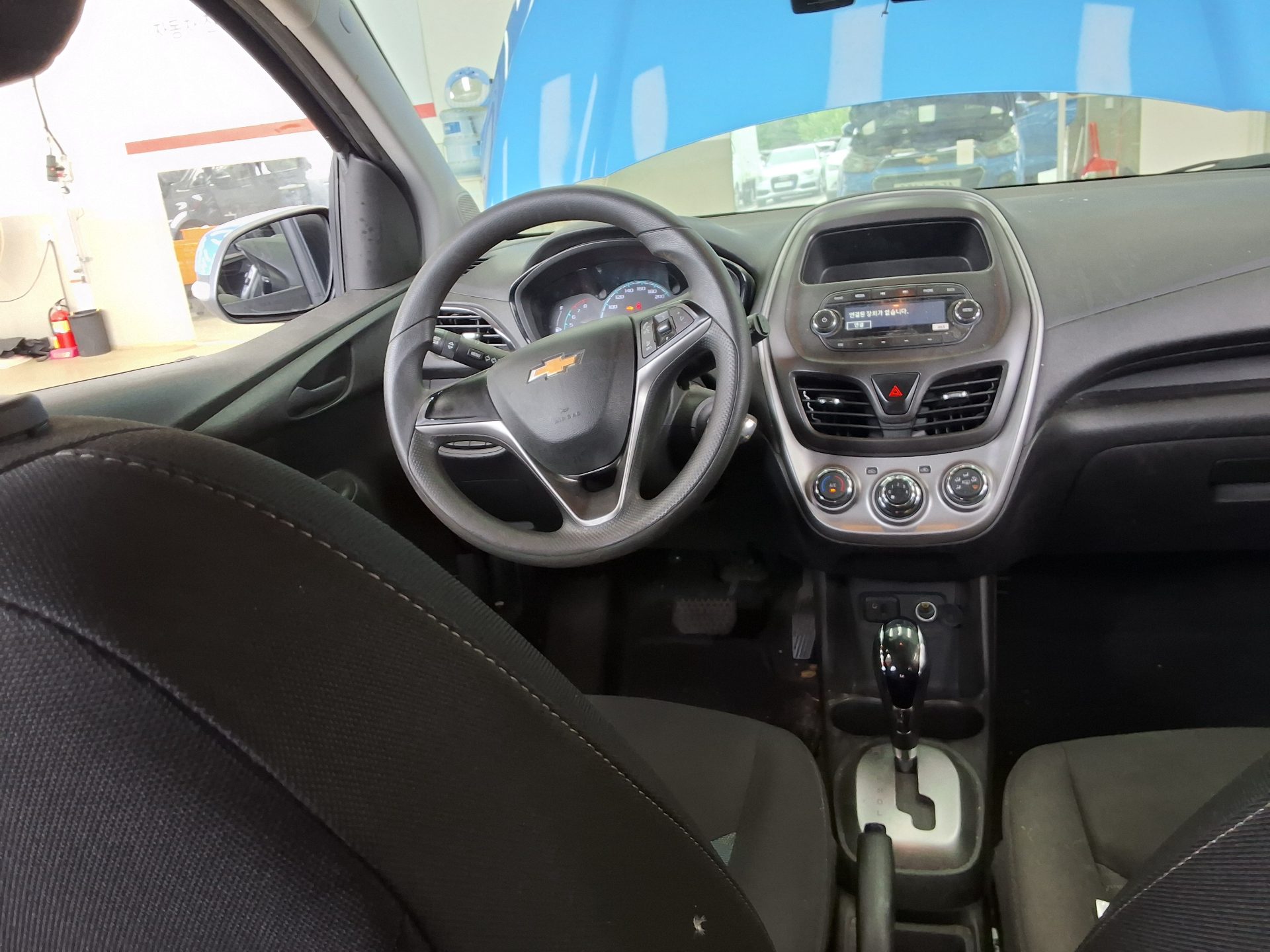 2017 - chevrolet spark