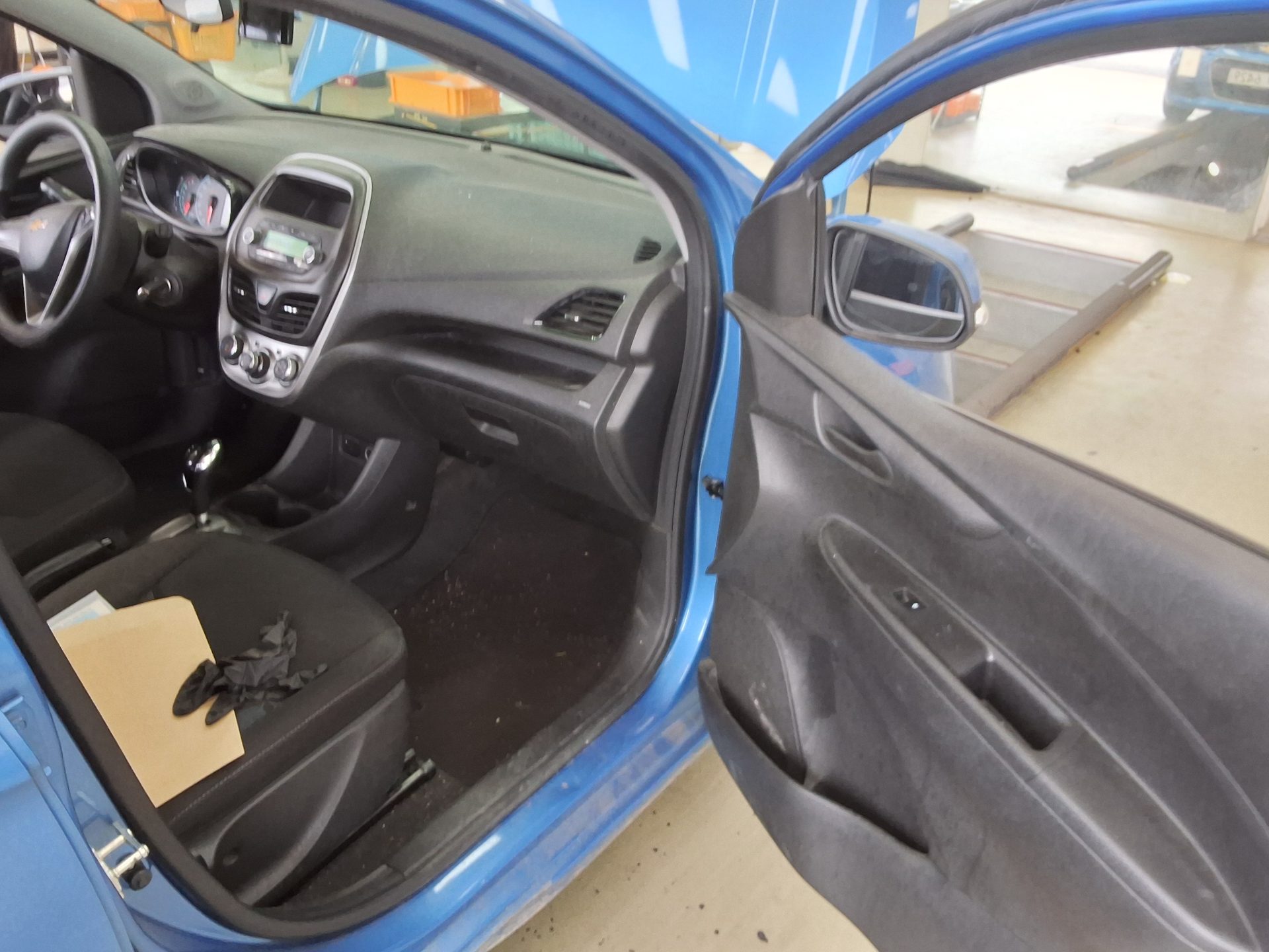 2017 - chevrolet spark