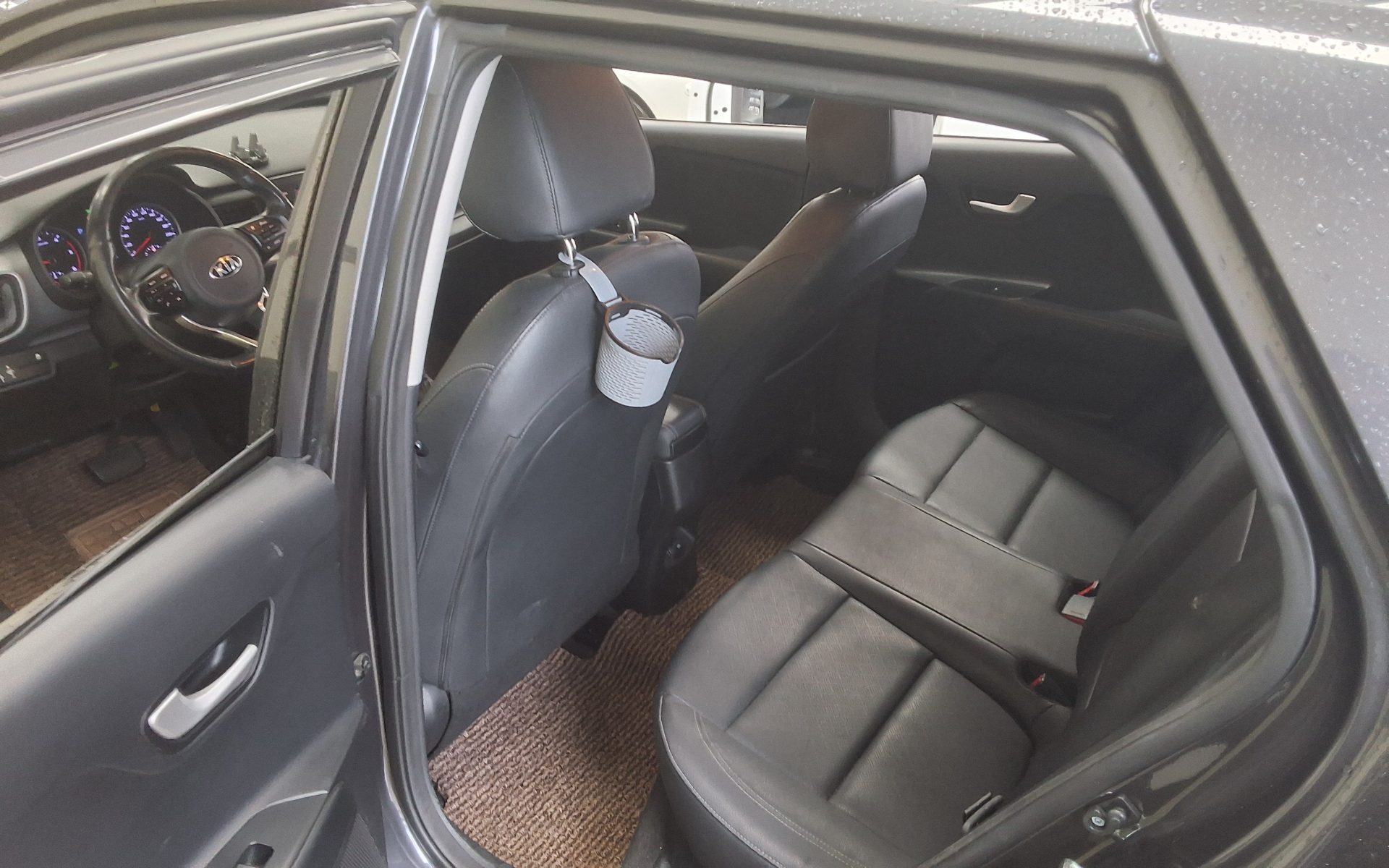 2018 - kia stonic