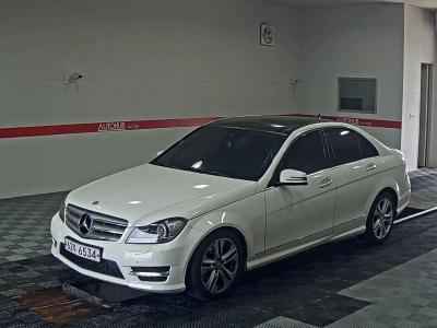 MERCEDES-BENZ C-CLASS (3RD GEN) C220 CDI AVANTGARDE