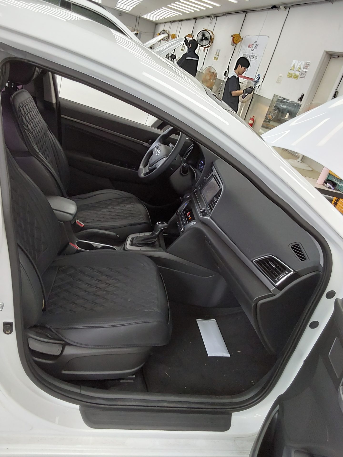 2017 - hyundai avante