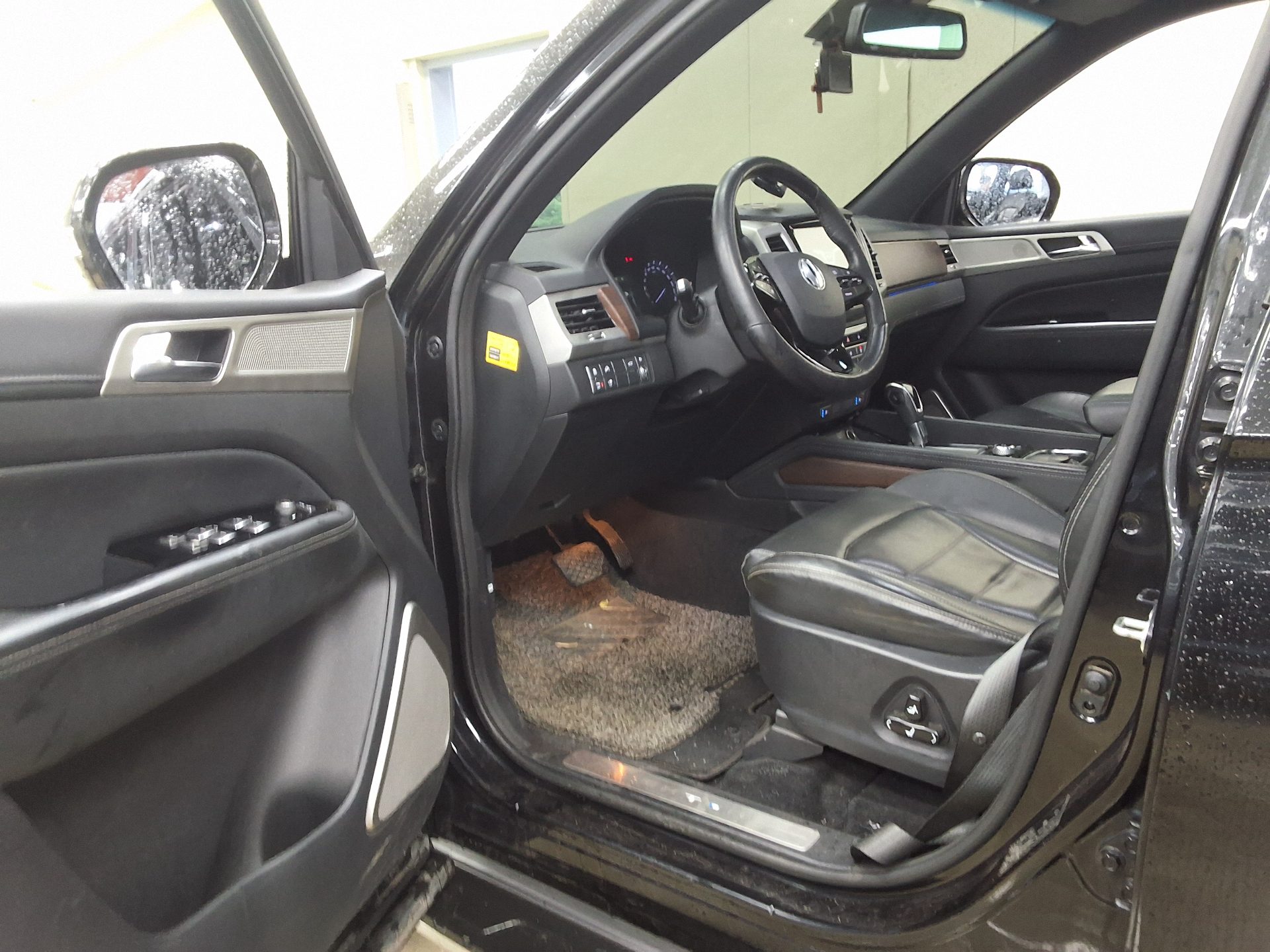 2018 - ssangyong rexton