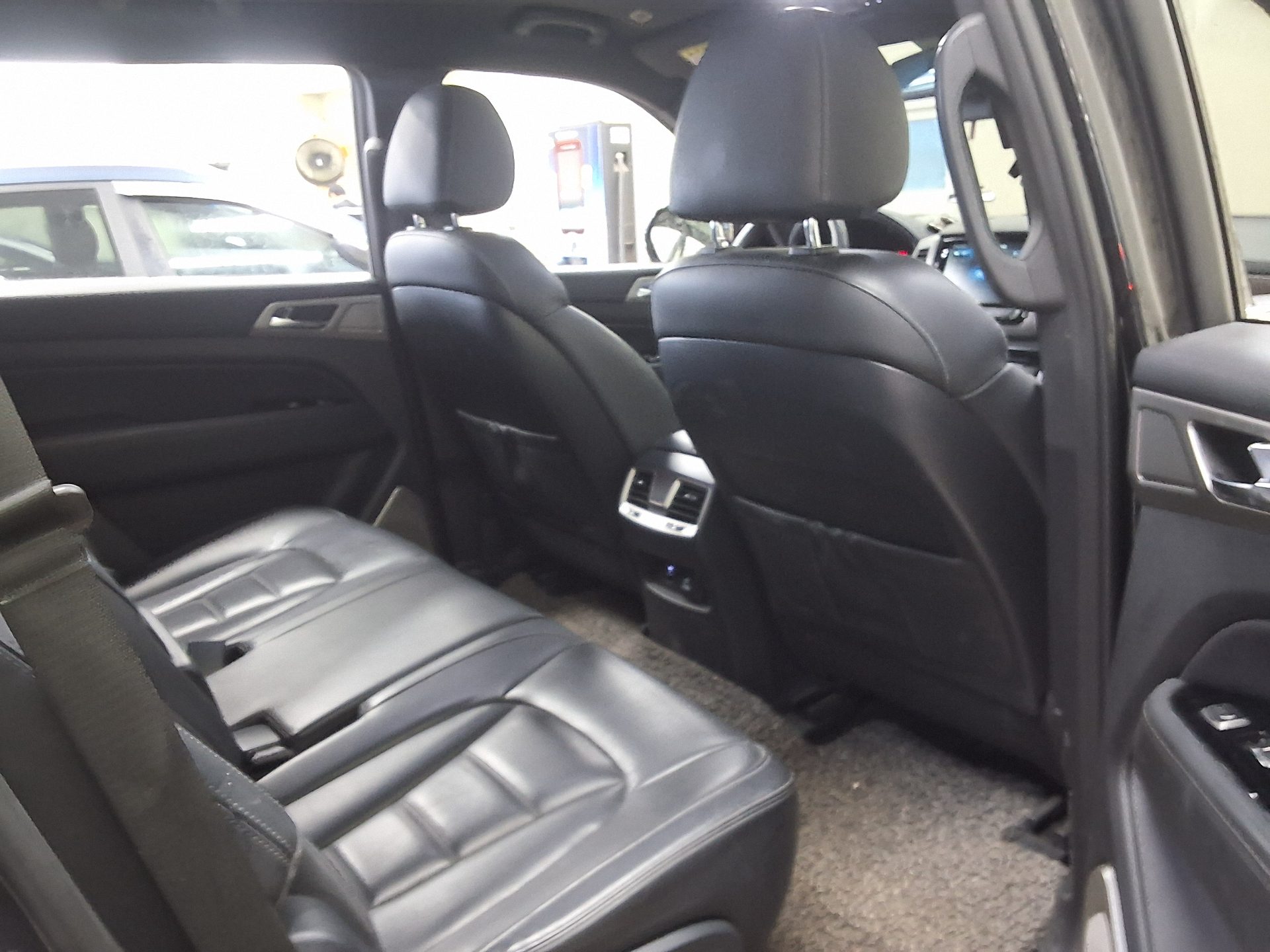 2018 - ssangyong rexton