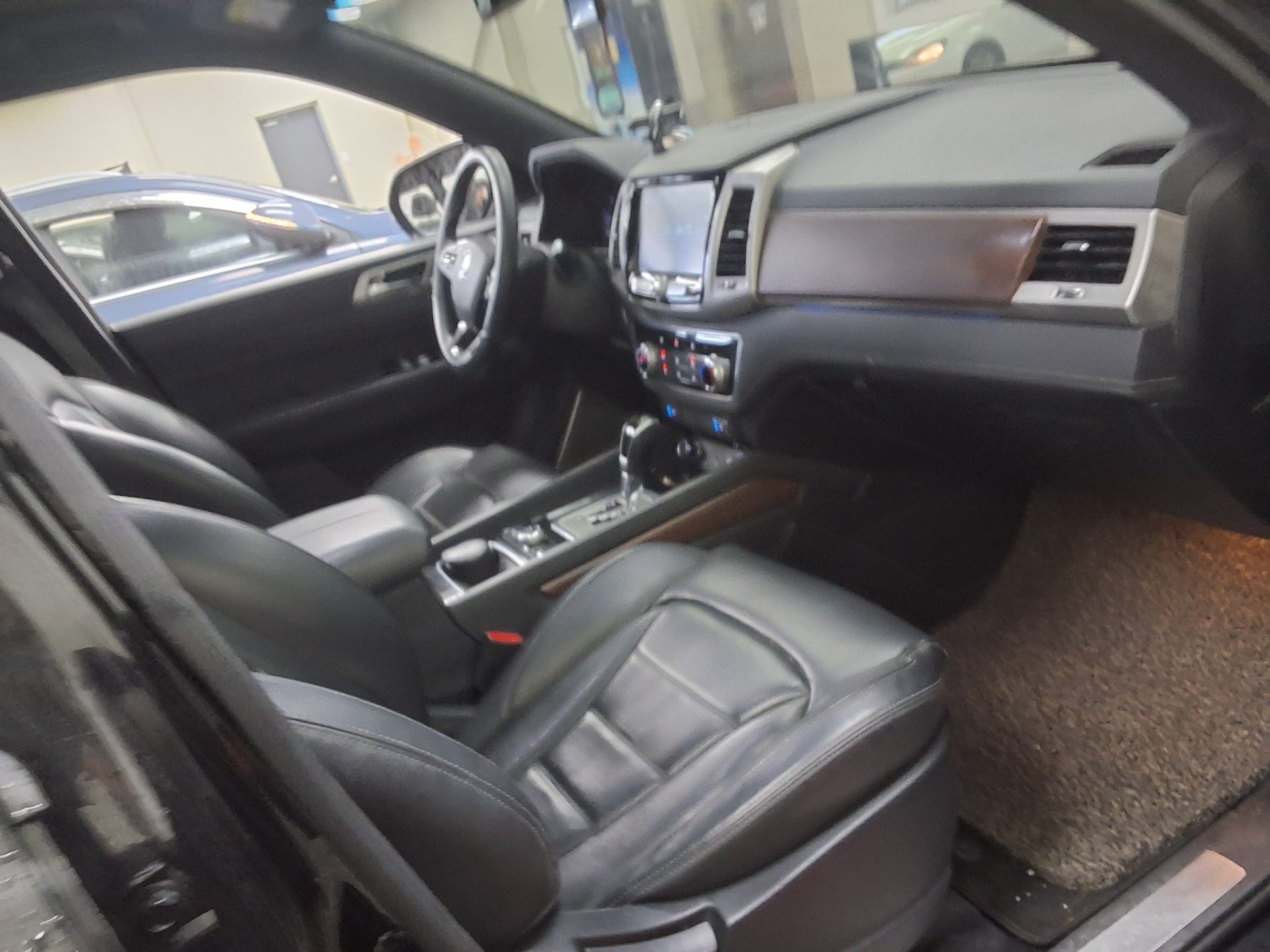 2018 - ssangyong rexton