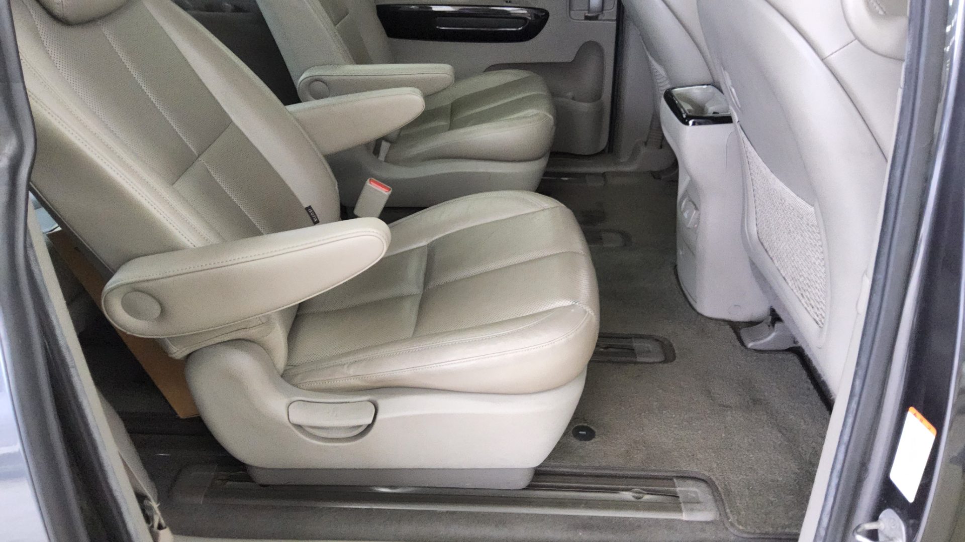 2015 - kia carnival