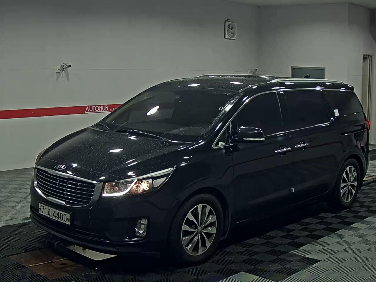 2017 - kia carnival