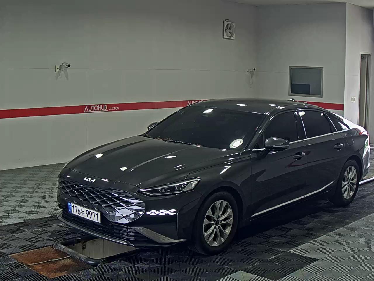 2022 - kia k8