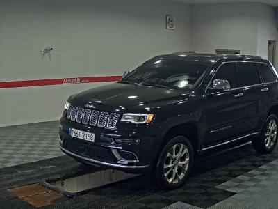 JEEP GRAND CHEROKEE (WK2) V6 SUMMIT