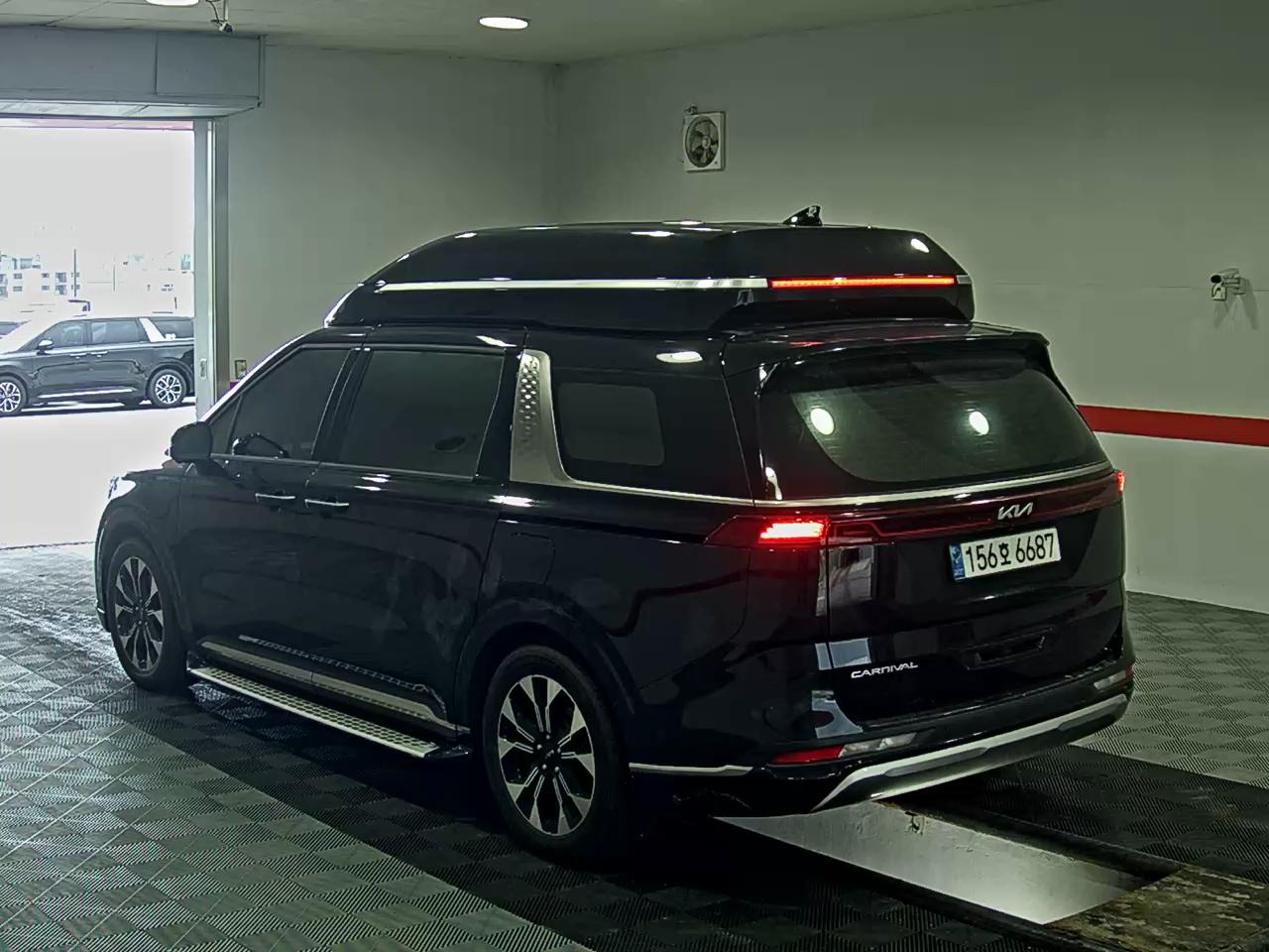 2022 - kia carnival