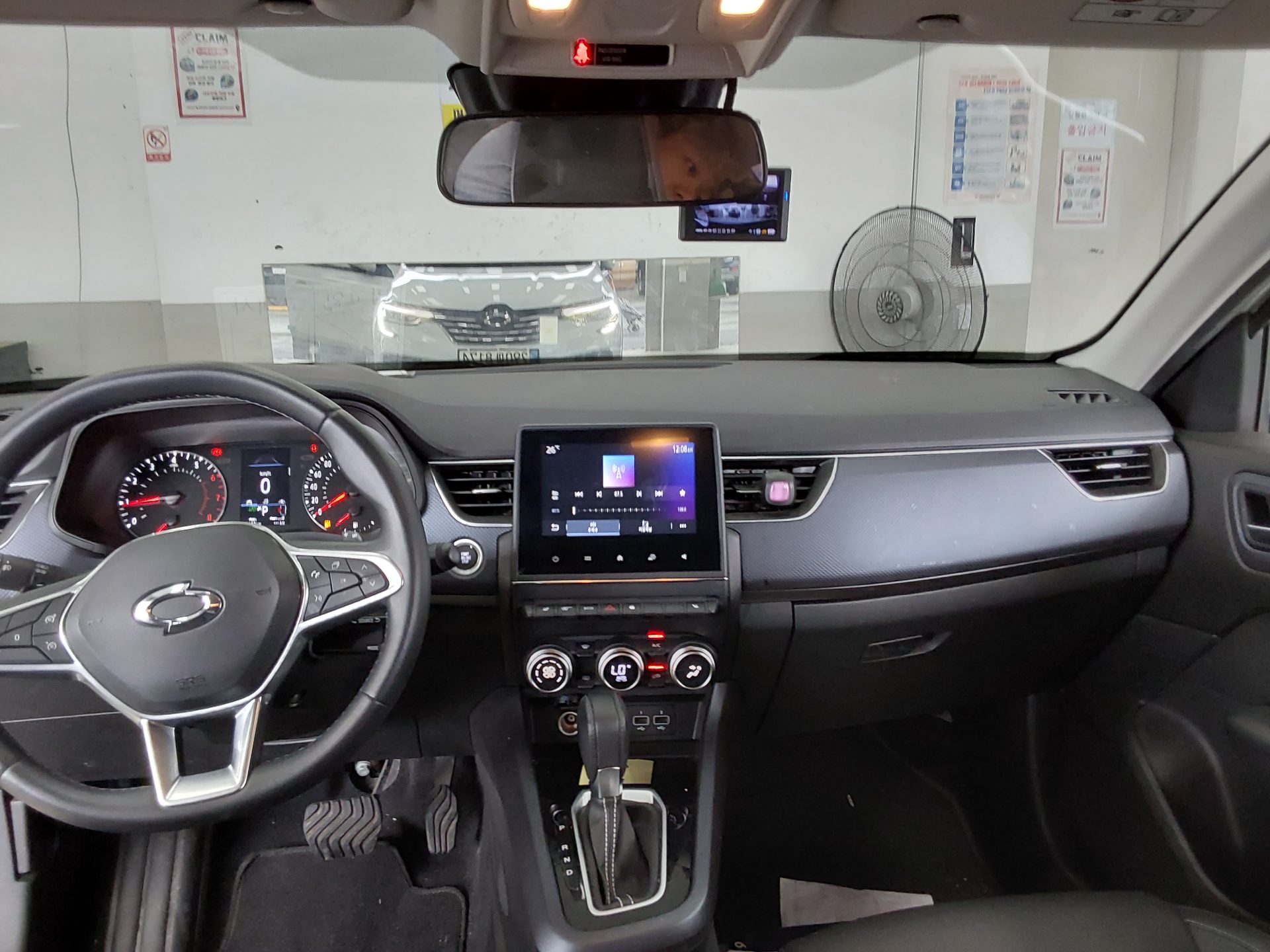 2021 - renault xm3