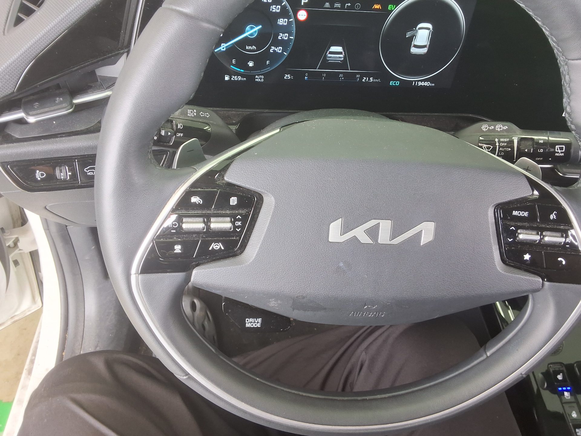 2022 - kia niro