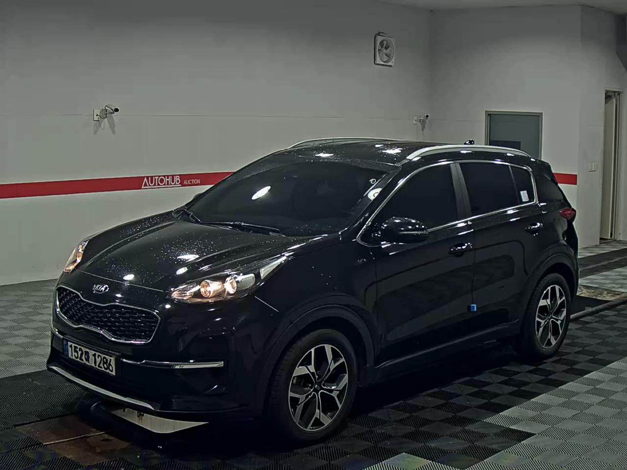 2021 - kia sportage