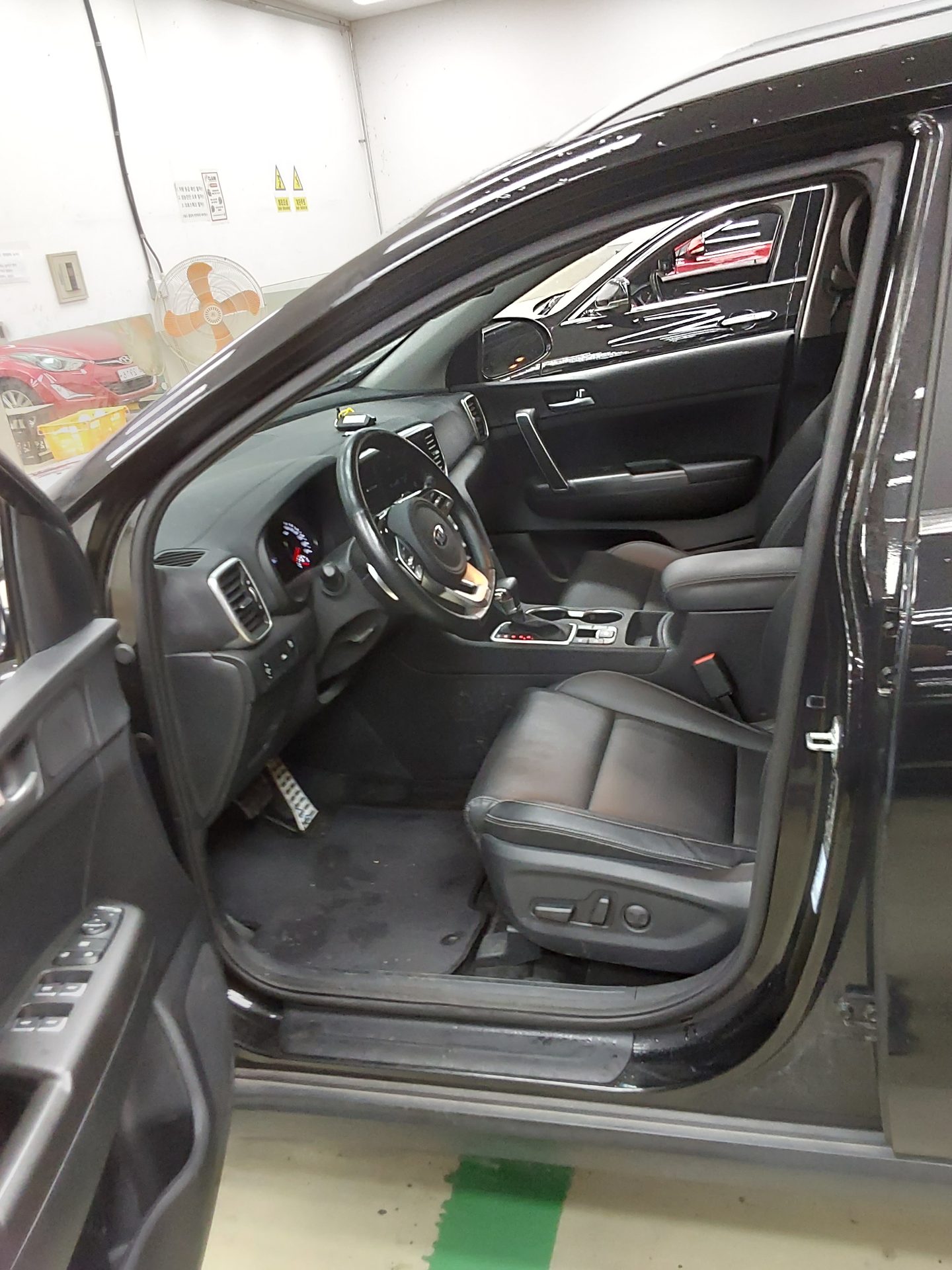 2021 - kia sportage