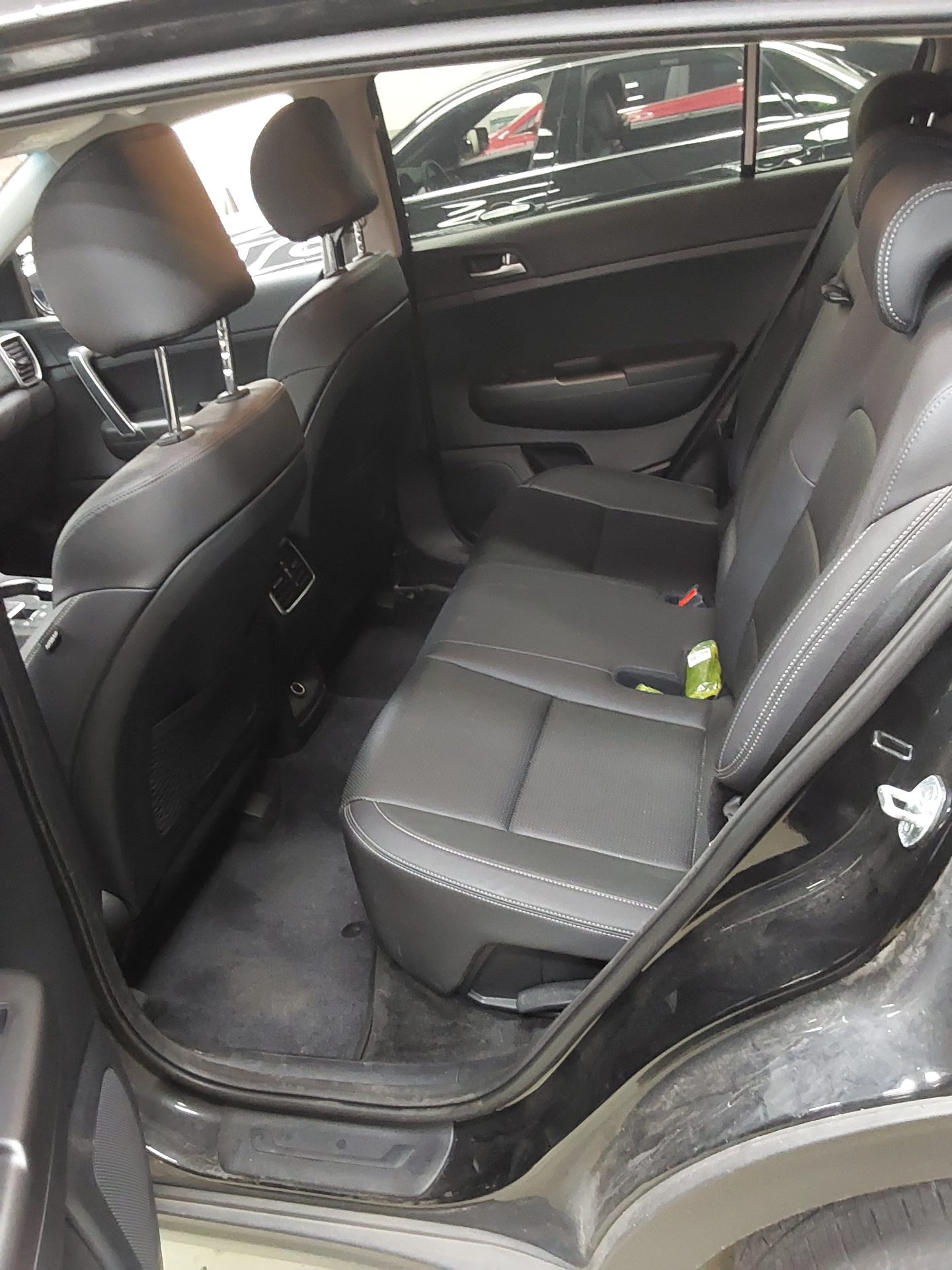 2021 - kia sportage