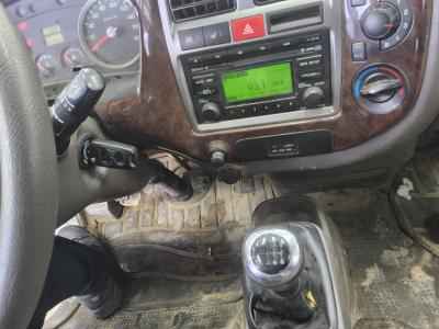 هيونداي Porter Ii Crdi غمارتين Extra طويل المدى Wheelbase High Super 2015 CRDi طويل المدى