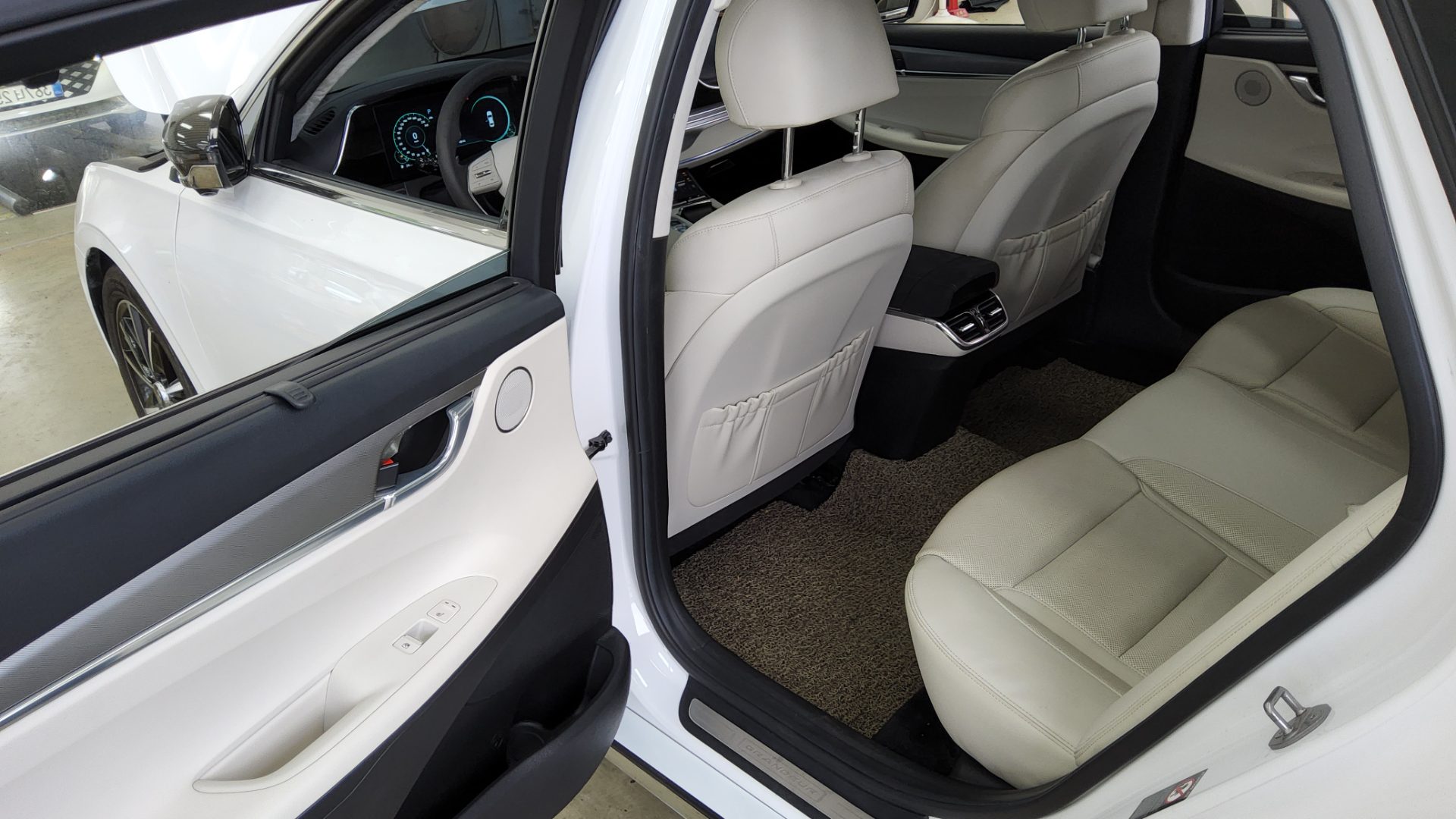 2023 - hyundai grandeur