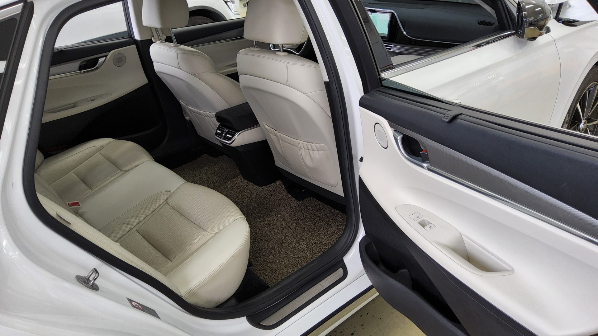 2023 - hyundai grandeur