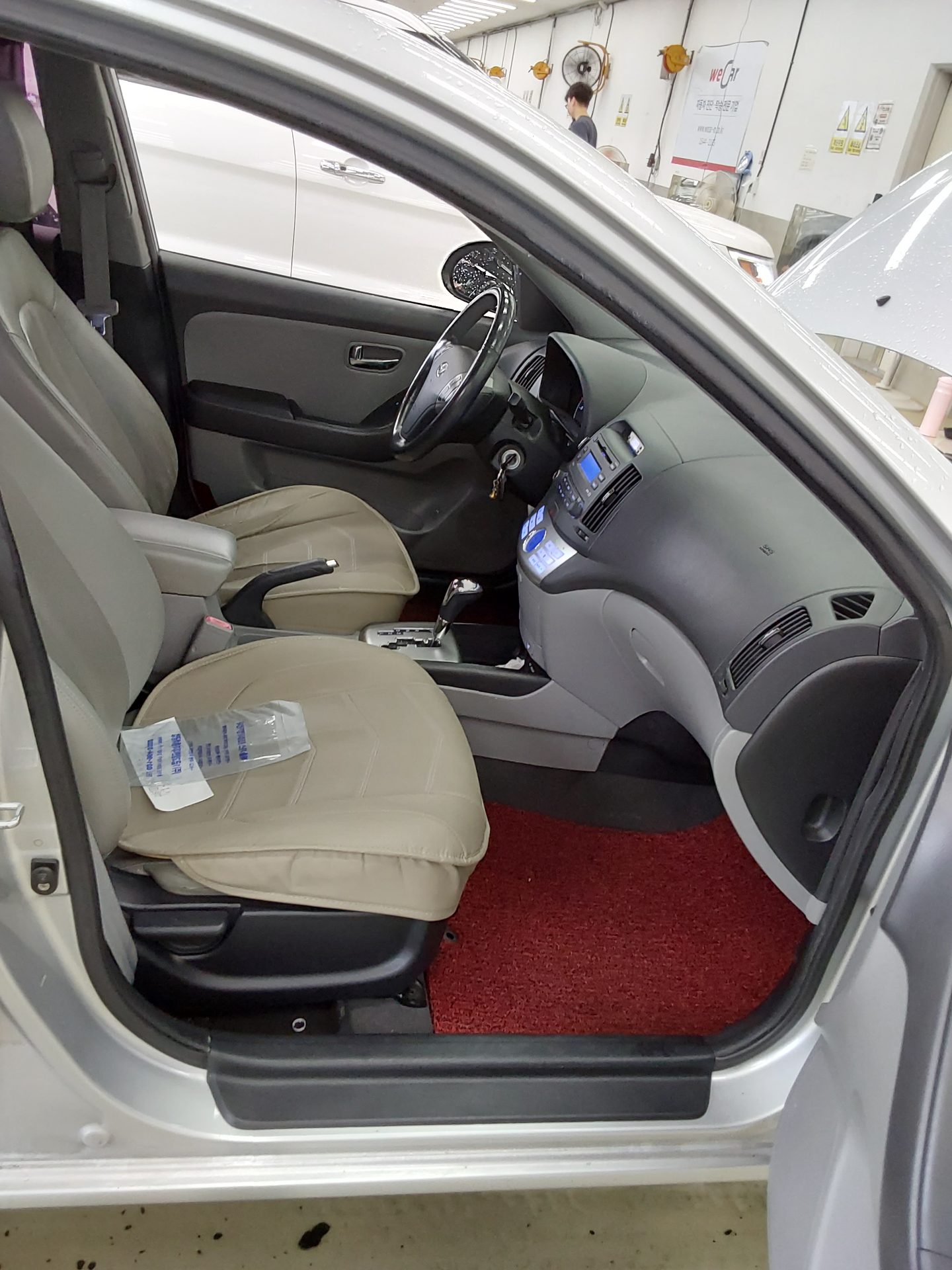 2010 - hyundai avante