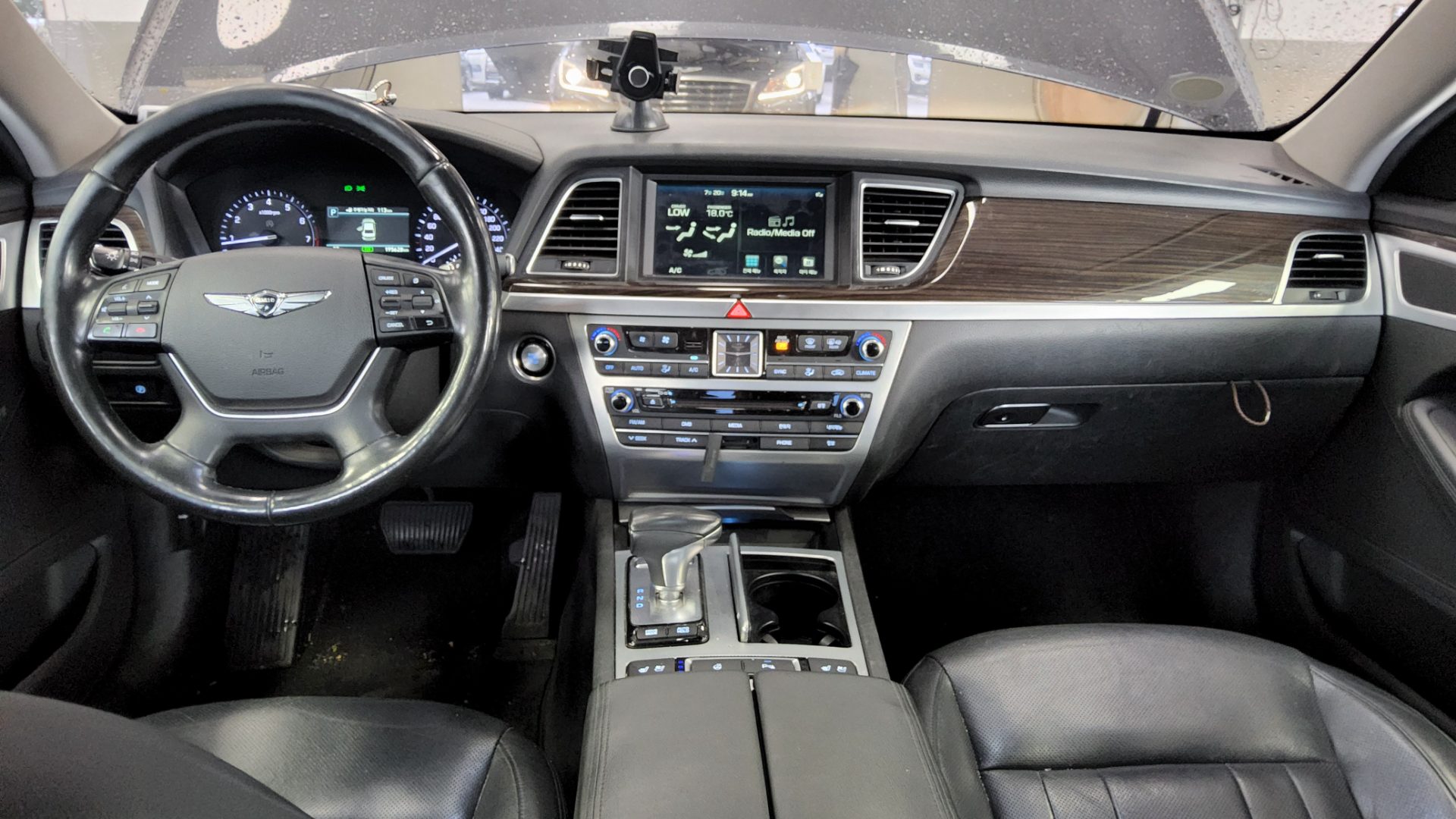 2017 - genesis g80