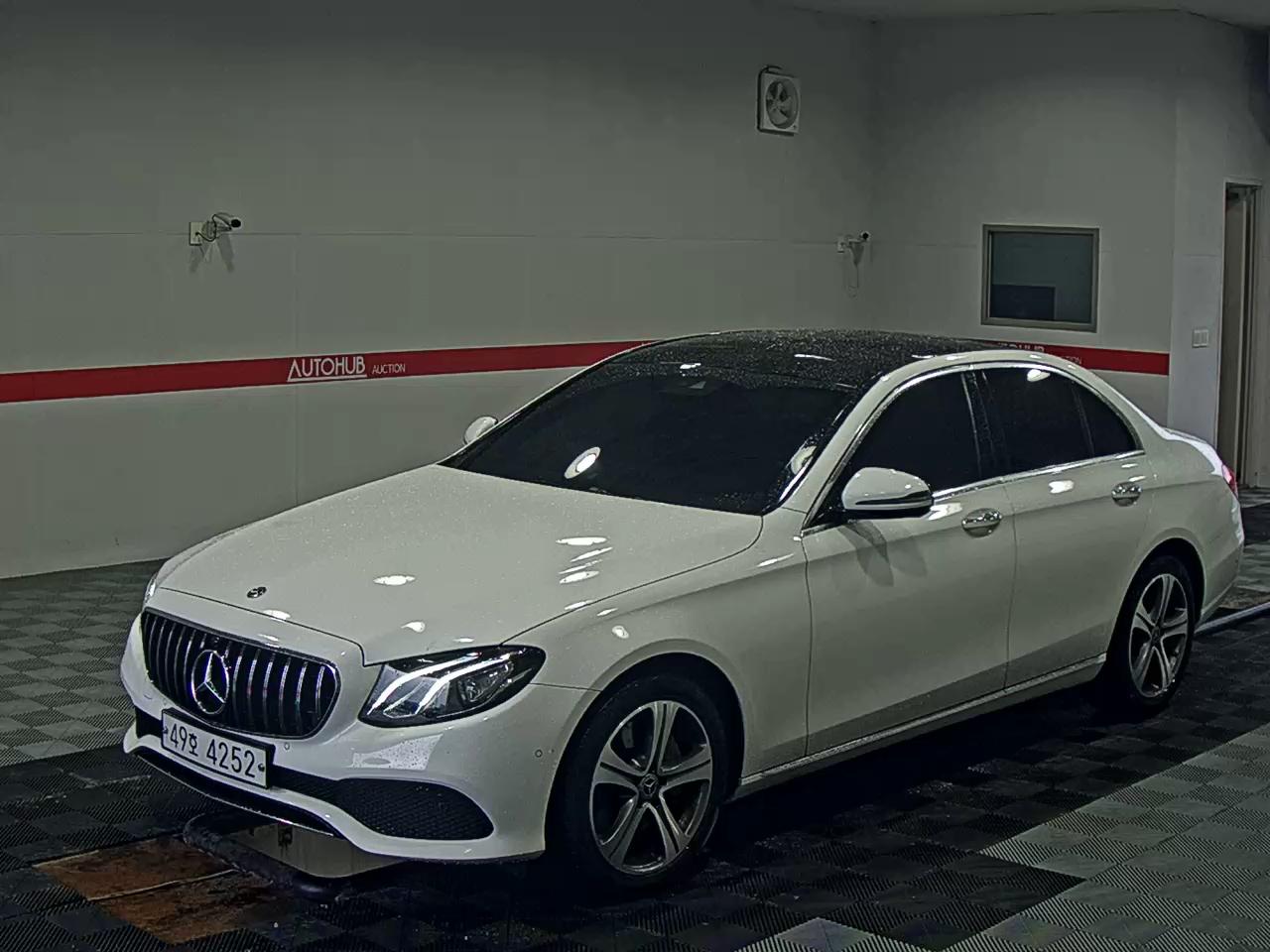 2019 - mercedes-benz e300